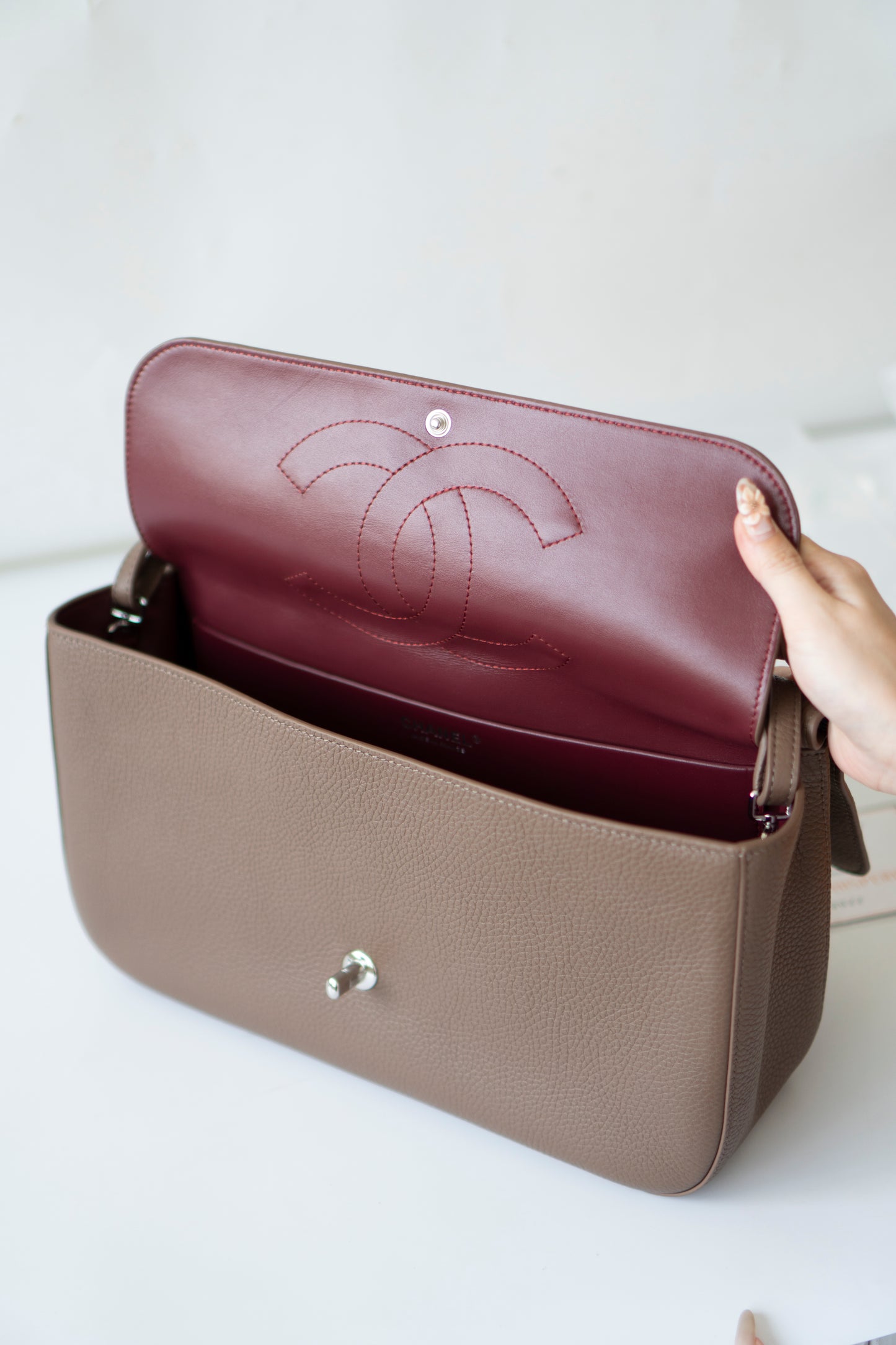 26S Souplissimo Jumbo Flap – Taupe Grained Calfskin with Silver Hardware
