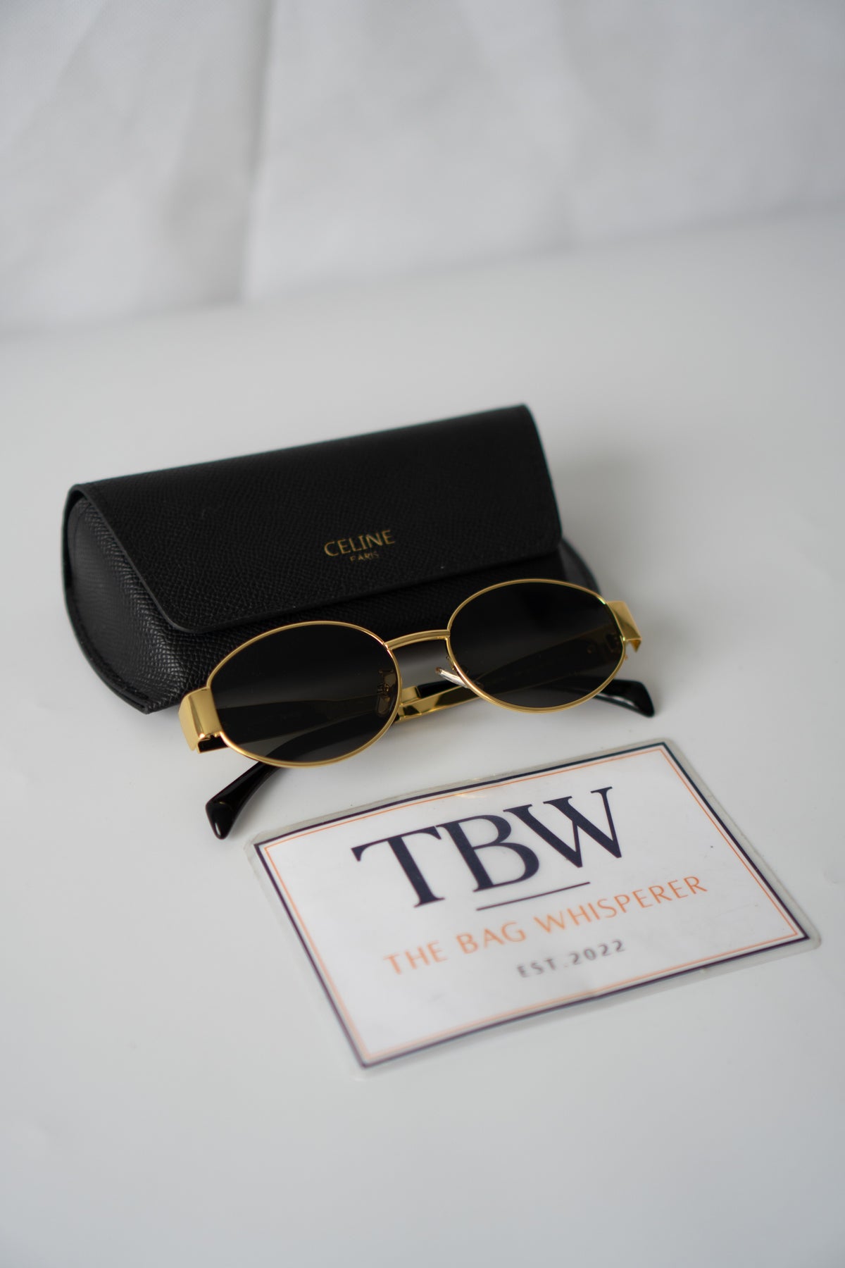Metal Oval Sunglasses – Gold with Dark Lenses