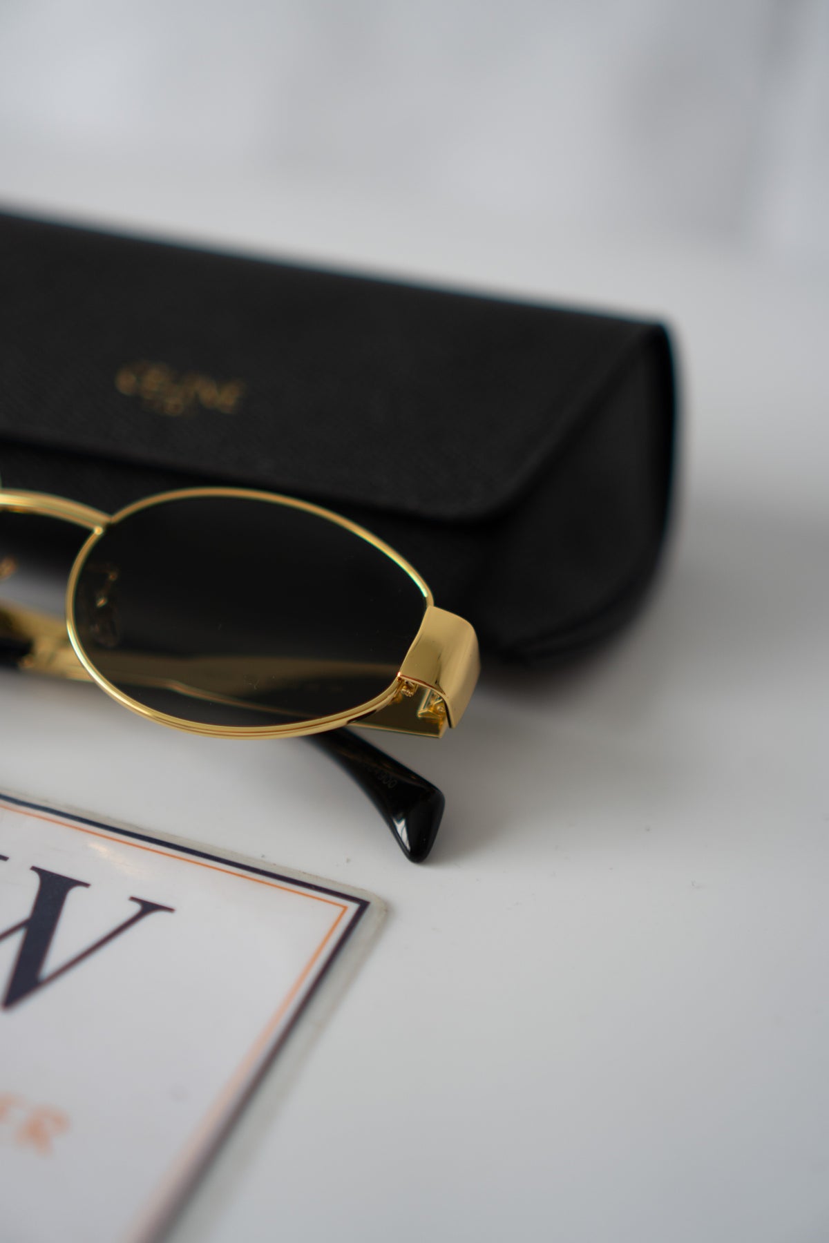 Metal Oval Sunglasses – Gold with Dark Lenses