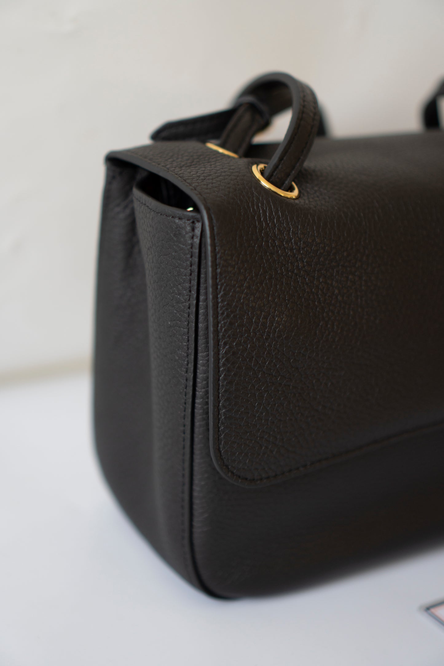 26S Souplissimo Jumbo Flap – Black Grained Calfskin with Gold Hardware