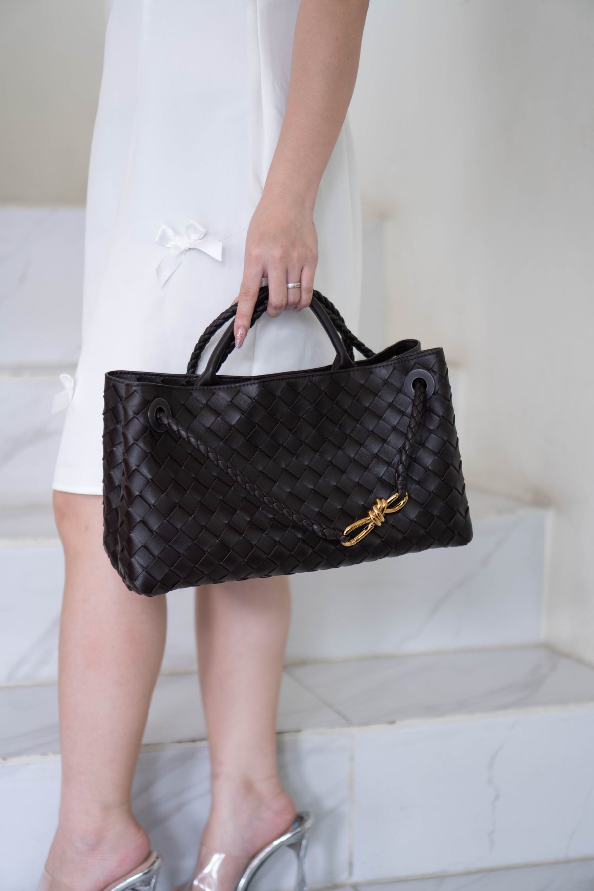Andiamo Medium Bag – Dark Brown Intrecciato Nappa Leather