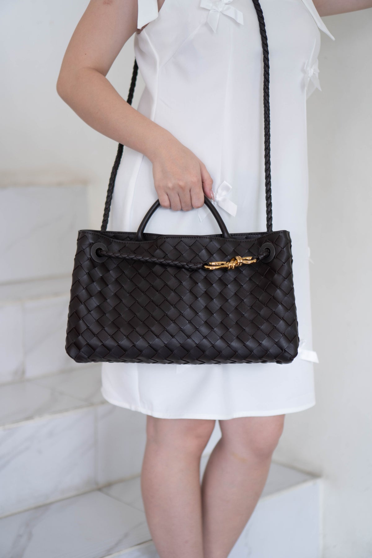Andiamo Medium Bag – Dark Brown Intrecciato Nappa Leather