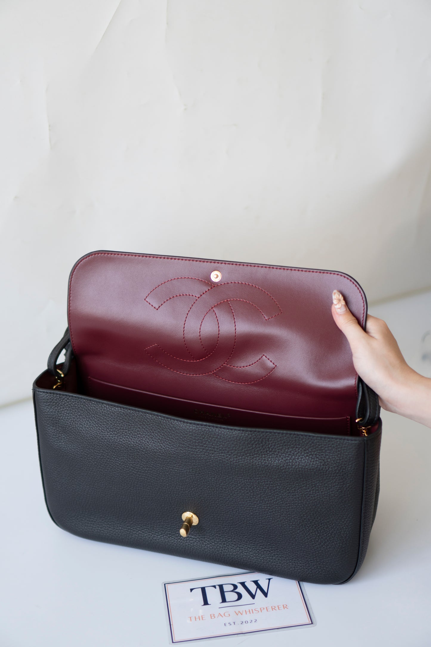 26S Souplissimo Jumbo Flap – Black Grained Calfskin with Gold Hardware