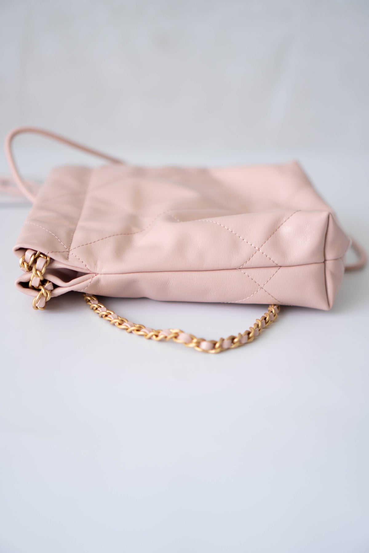 CC 22 Mini Handbag – Light Pink Shiny Calfskin in Gold Hardware