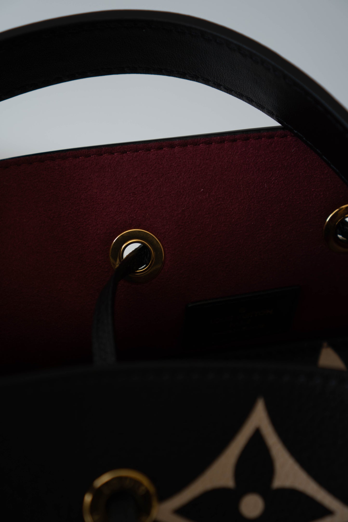 NéoNoé Bi-color in MM size Empreinte leather