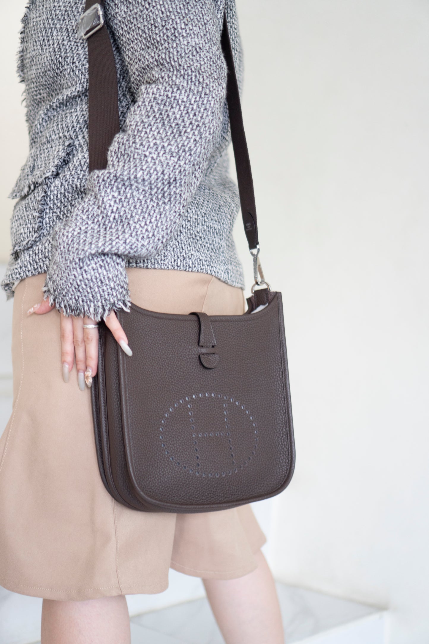 Evelyne 23 – Ebene Clemence Leather with Palladium Hardware