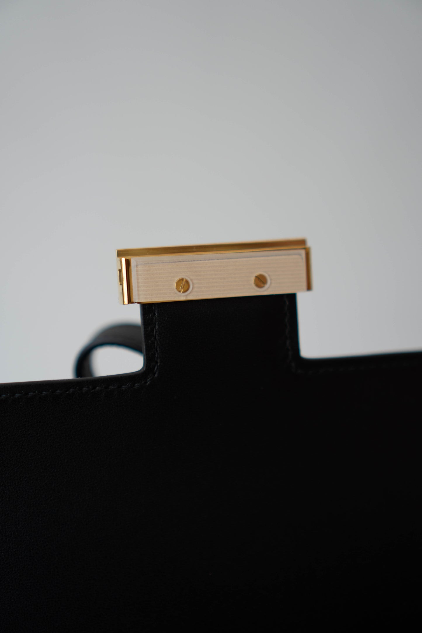 Constanc 24 Noir Epsom Calfskin with Gold Hardware