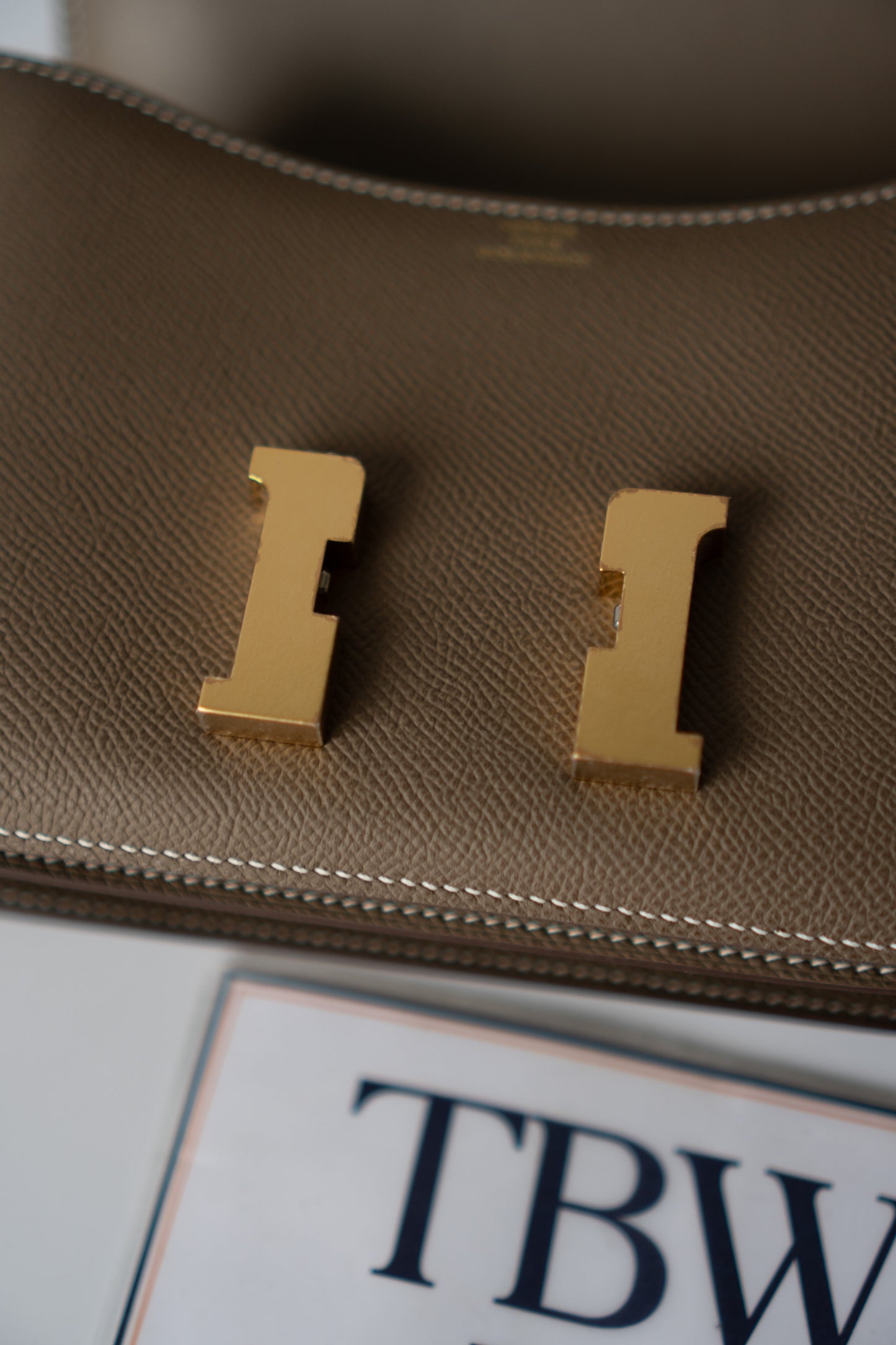 Constanc 18 – Etoupe Epsom with Gold Hardware