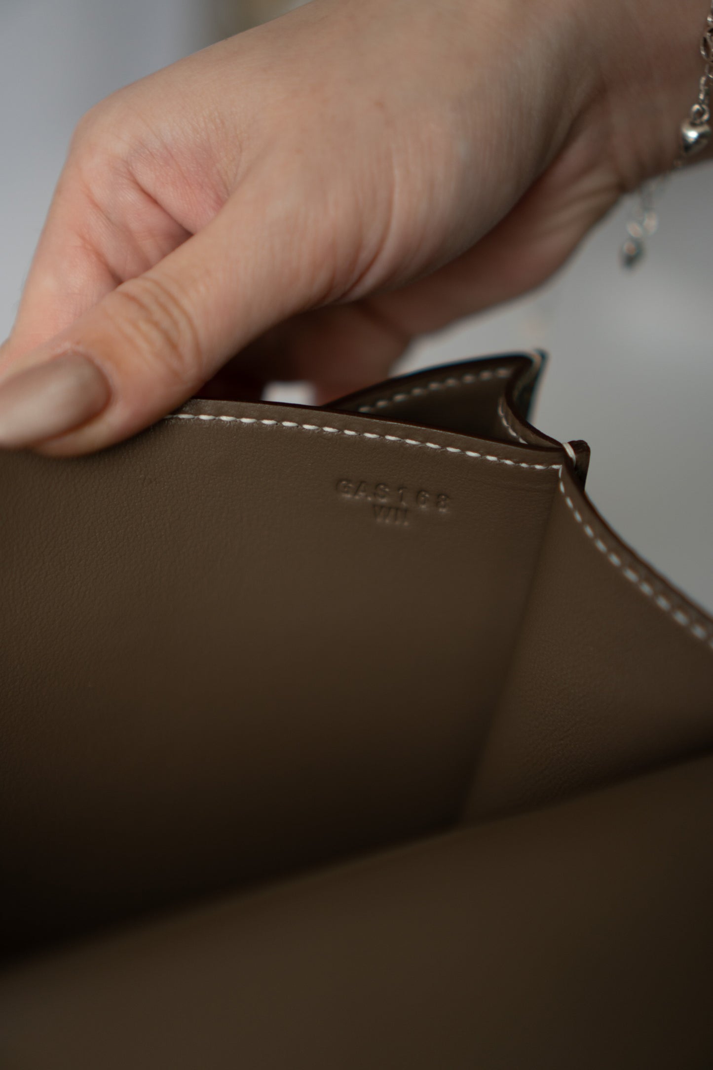 Constanc 18 – Etoupe Epsom with Gold Hardware