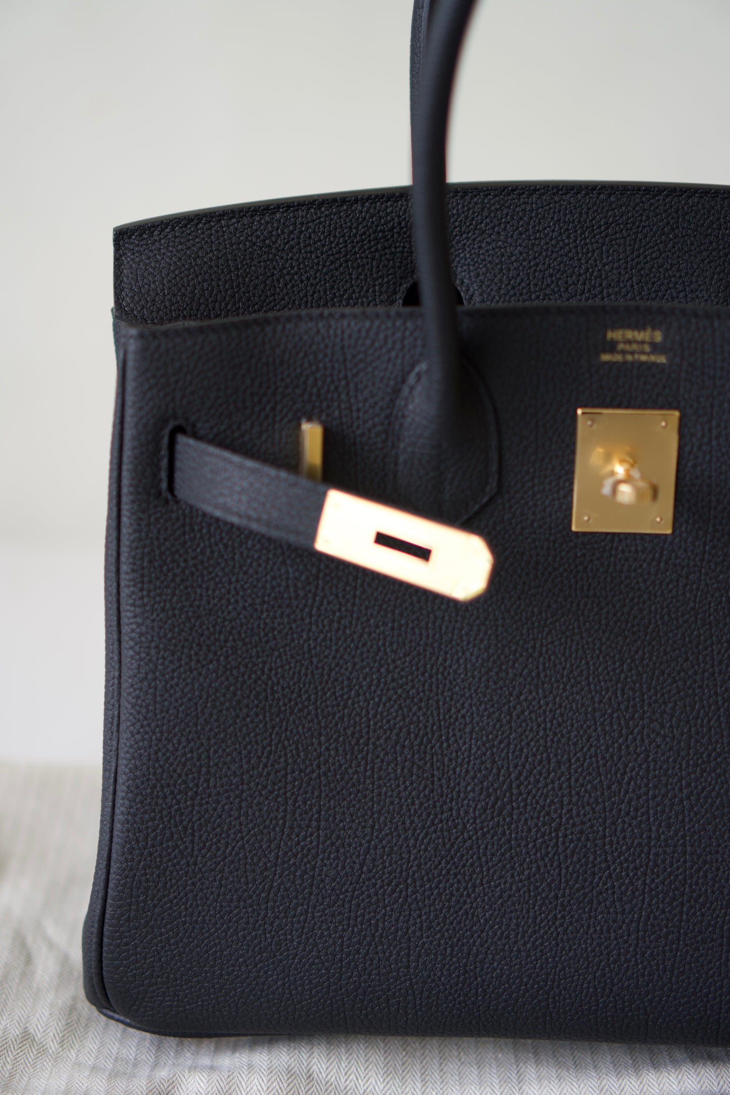 Birkin 30 – Noir Togo Leather with Gold Hardware