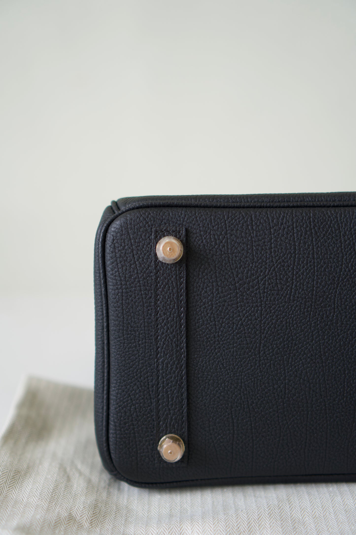 Birkin 30 – Noir Togo Leather with Gold Hardware