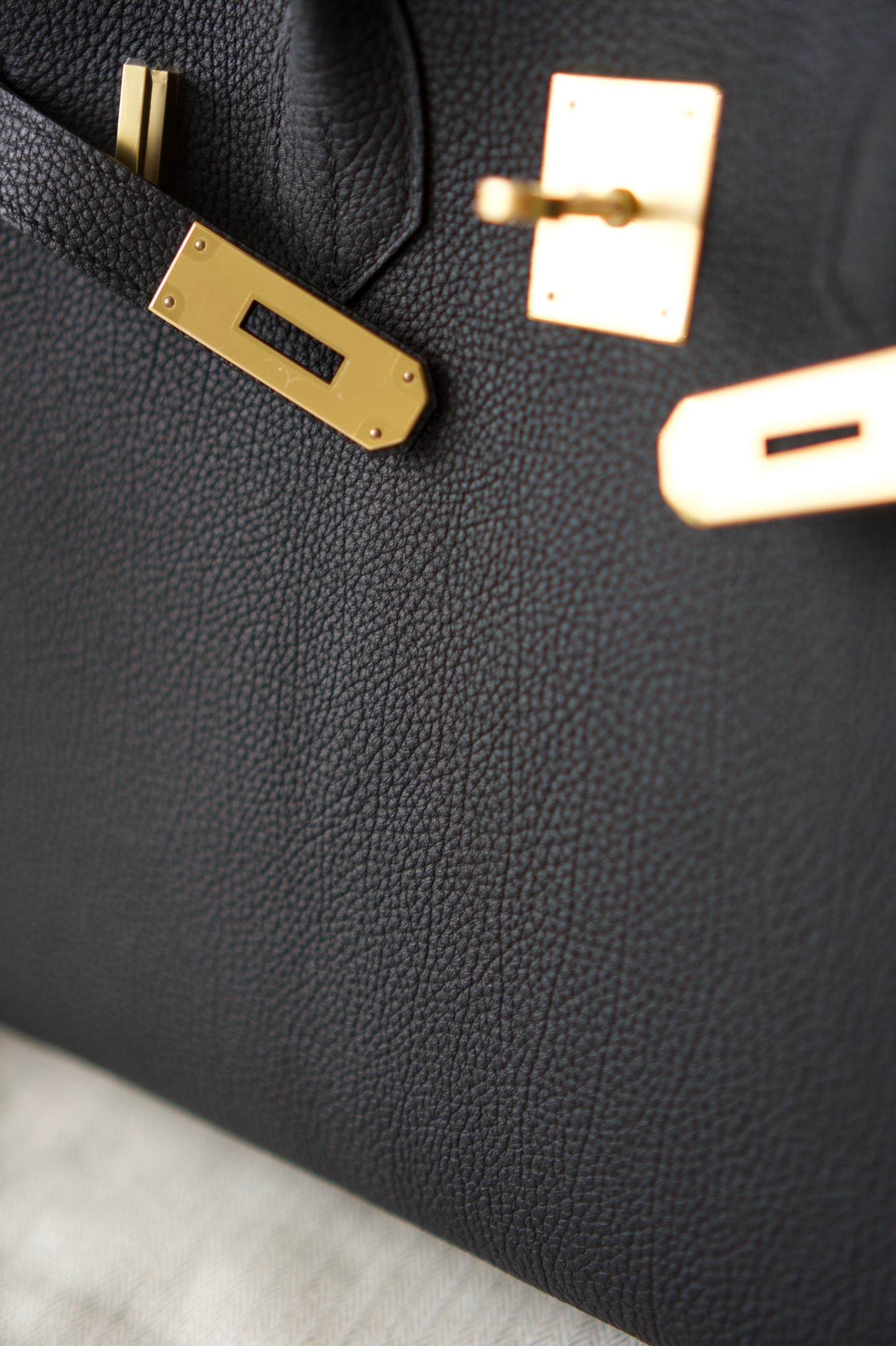 Birkin 30 – Noir Togo Leather with Gold Hardware