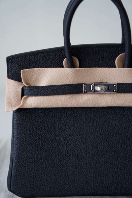 Birkin 25 – Noir Togo Leather with Palladium Hardware