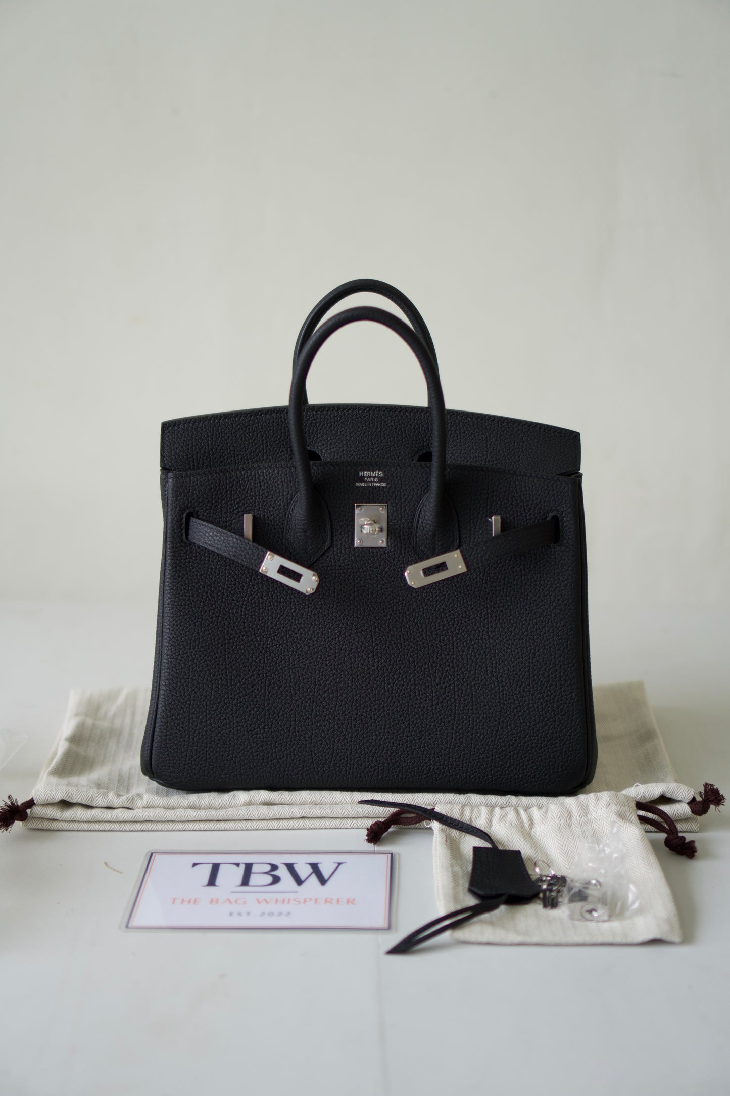 Birkin 25 – Noir Togo Leather with Palladium Hardware