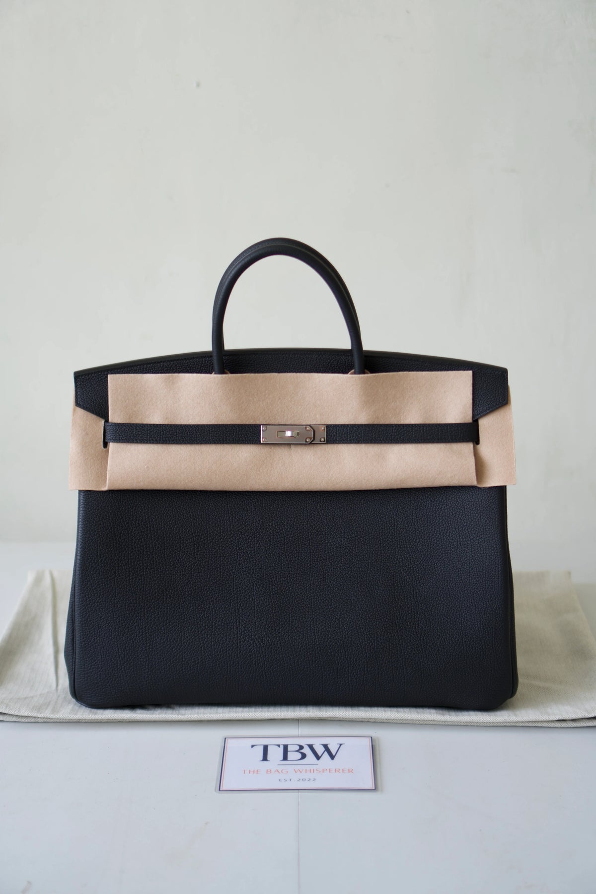 Birkin 40 – Noir Togo Leather with Palladium Hardware