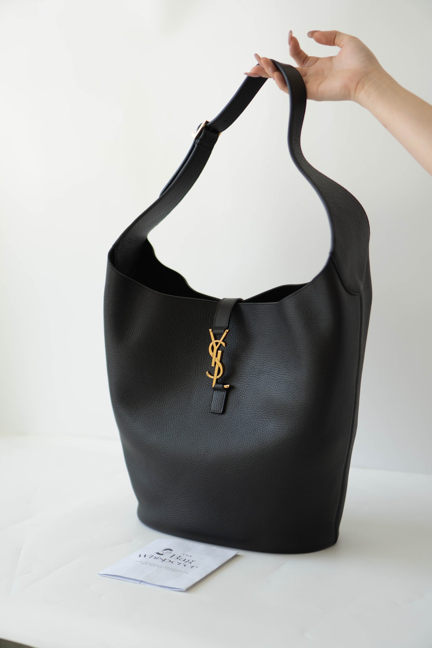 Le 5 à 7 Supple Hobo Bag