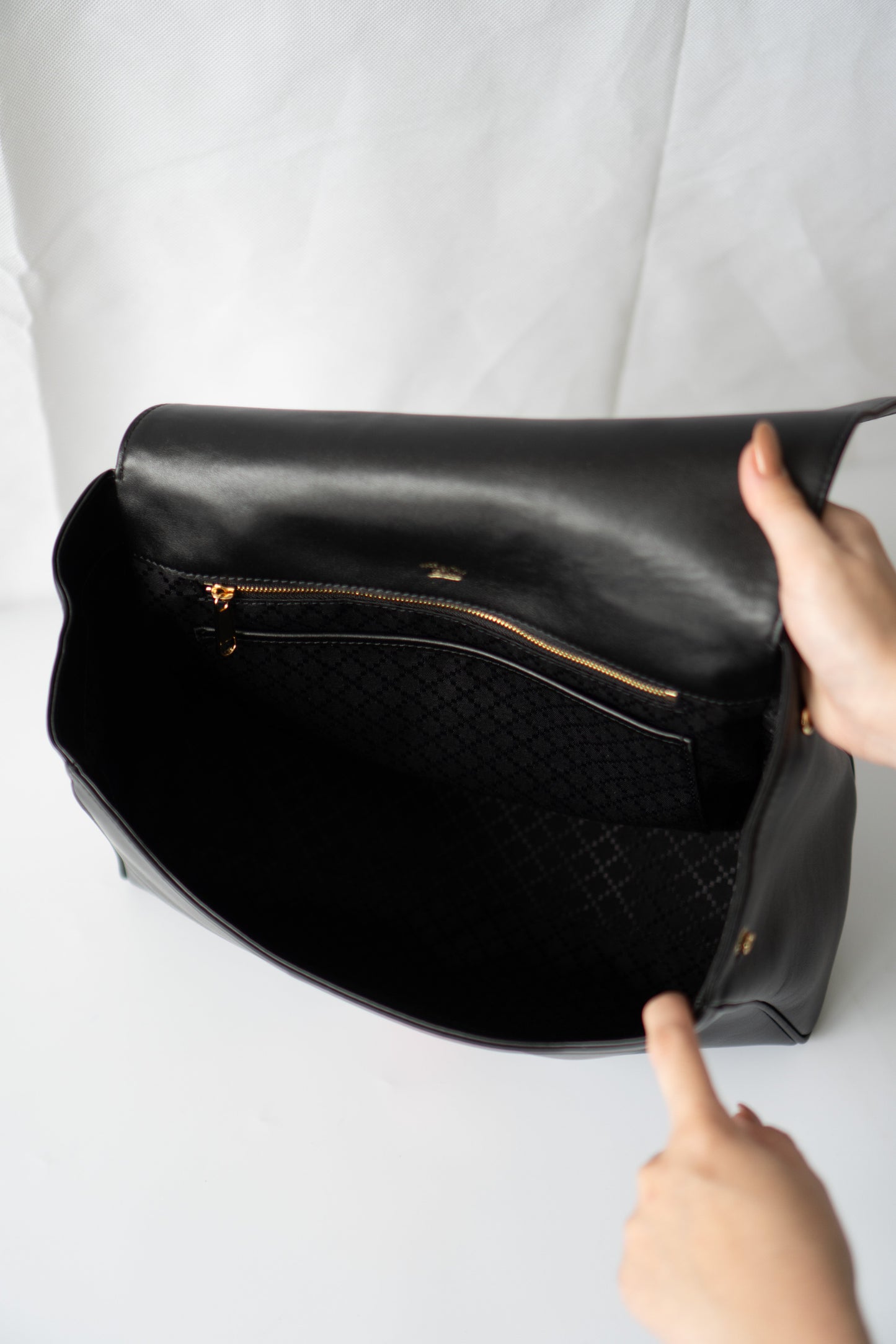 Paparazzo Top Handle Bag – Medium Black Smooth Leather