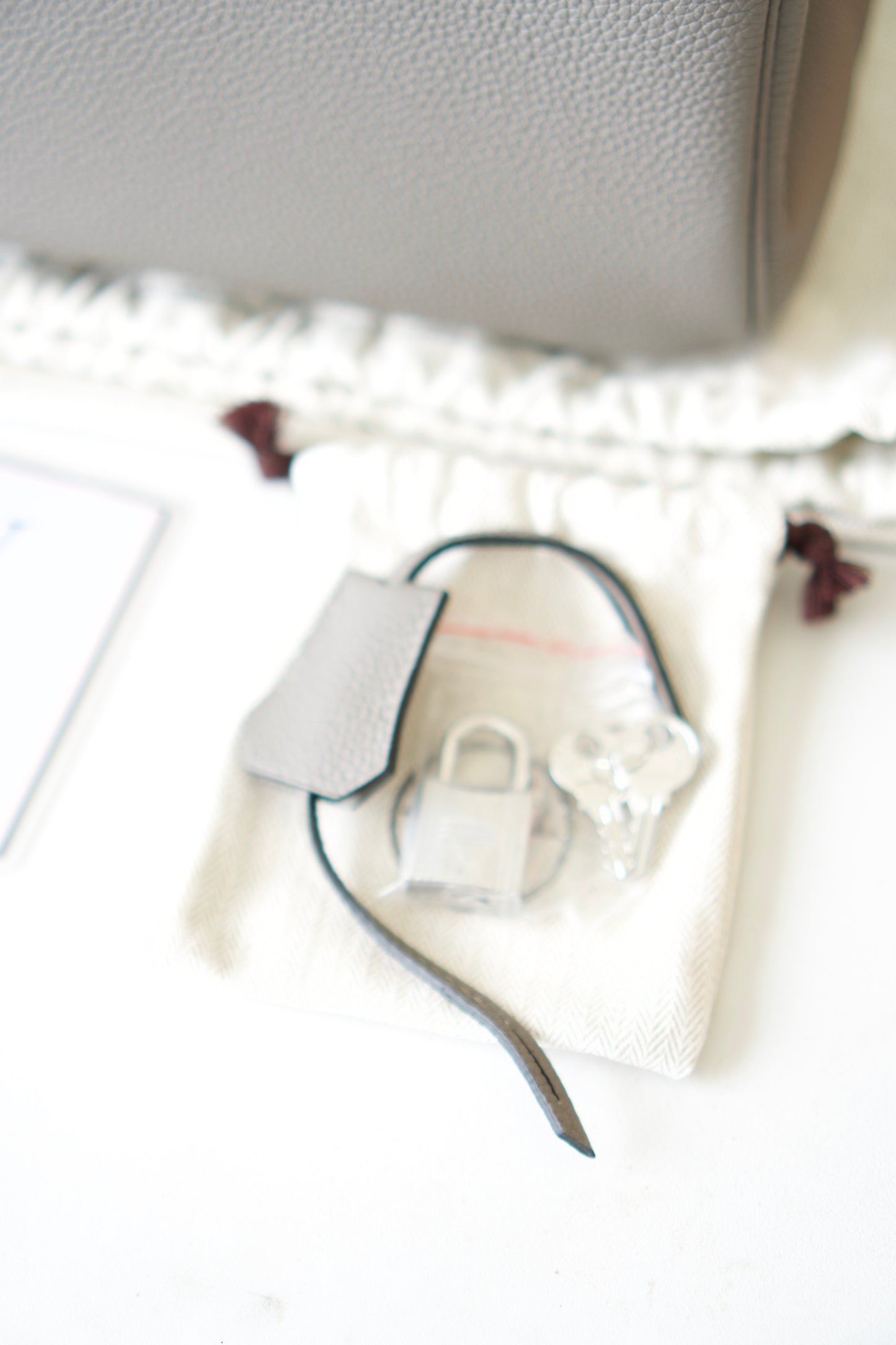 BK 25 – Gris Meyer Togo Leather with Palladium Hardware