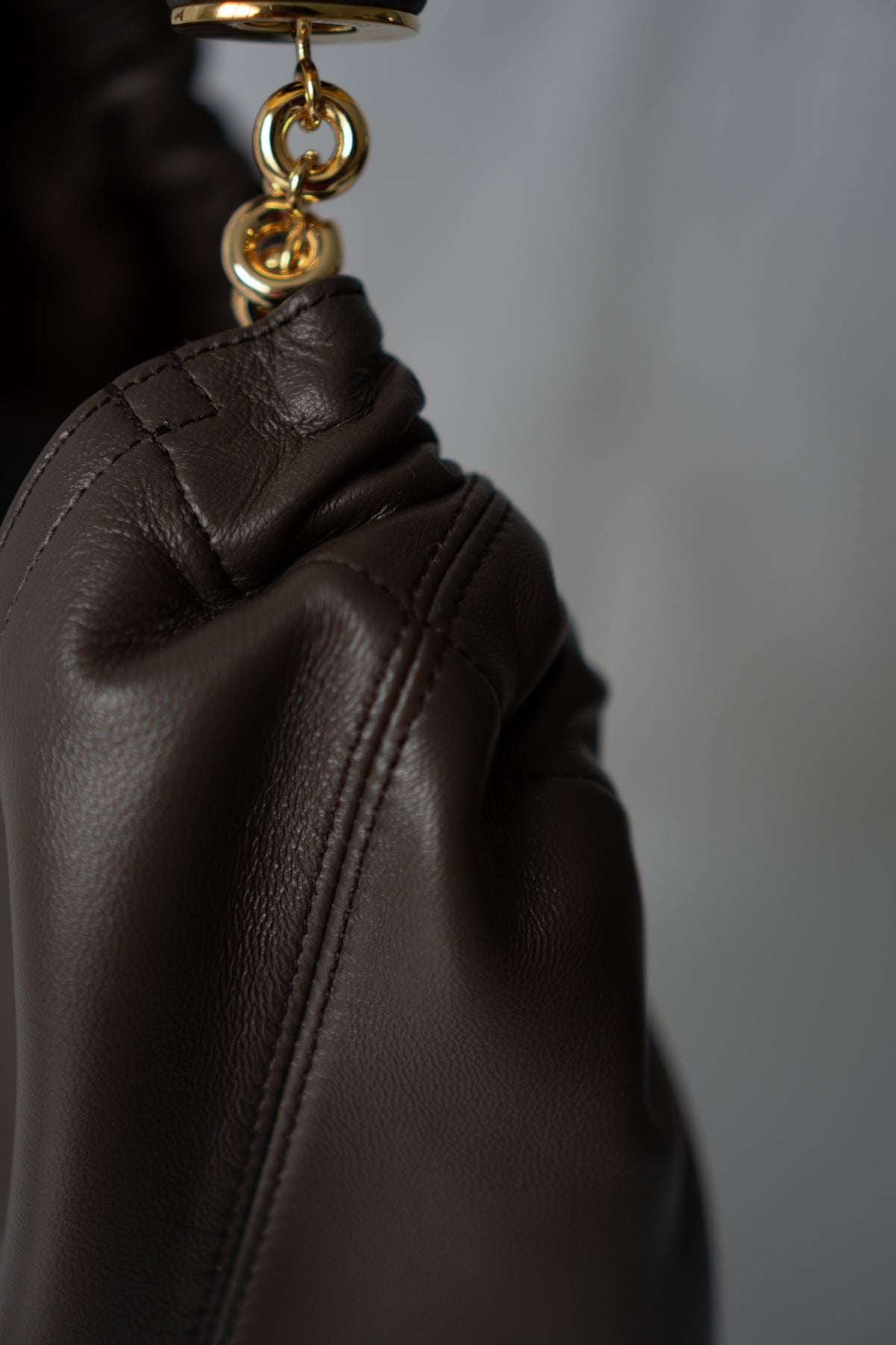 Soft Squeeze Hobo Bag – Small Dark Brown Nappa