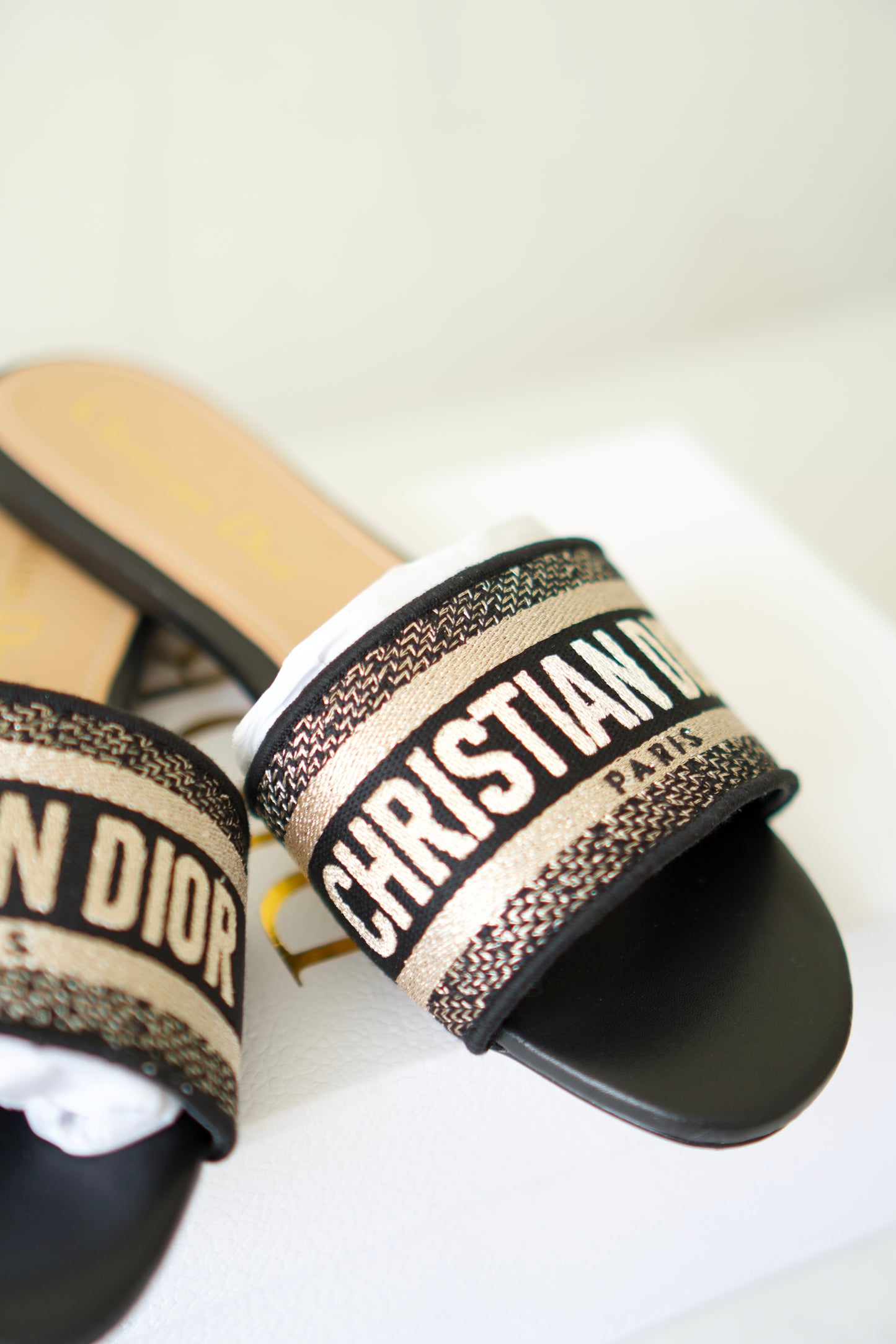 Dway Slides – Embroidered Cotton Upper