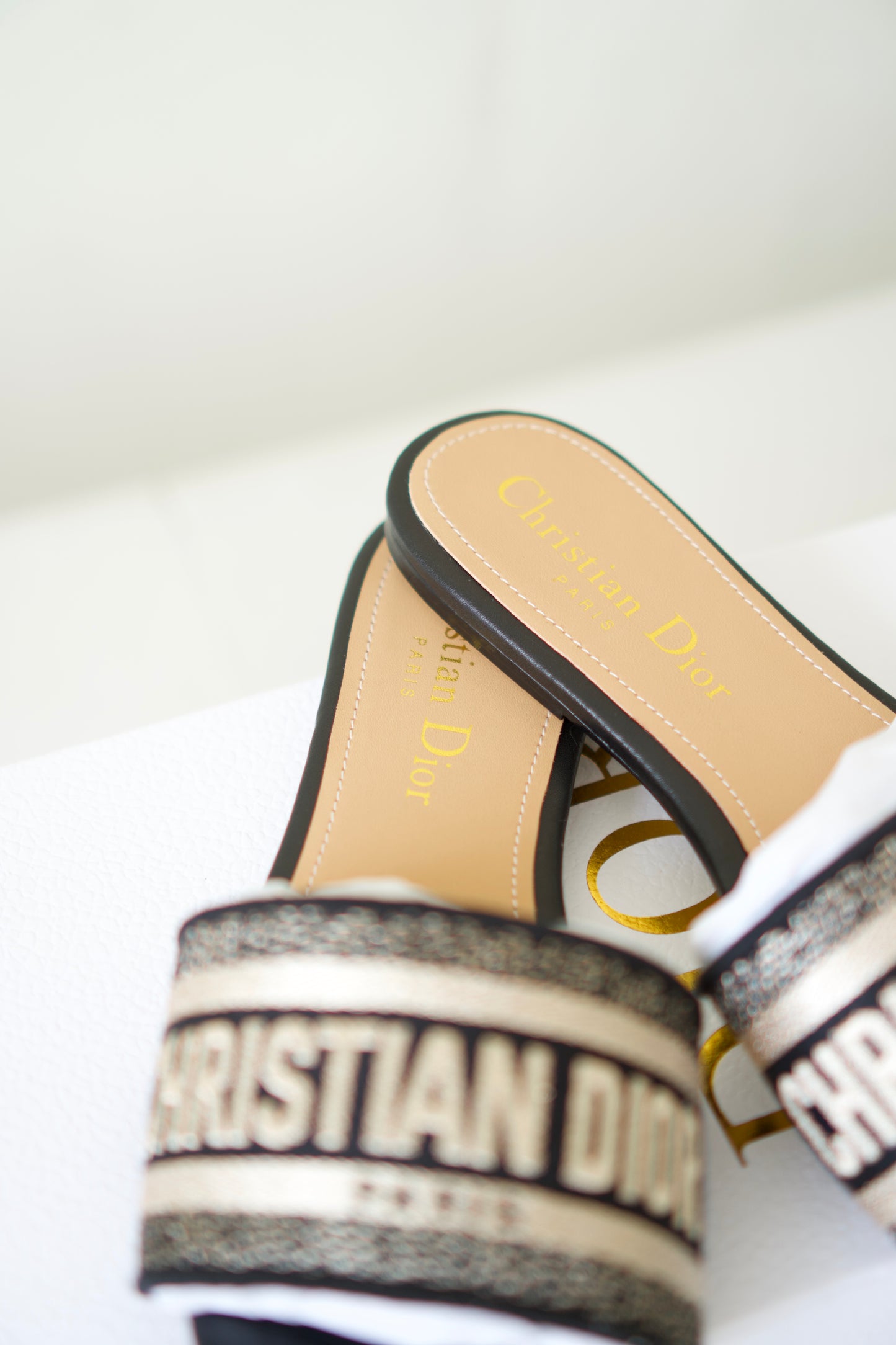 Dway Slides – Embroidered Cotton Upper