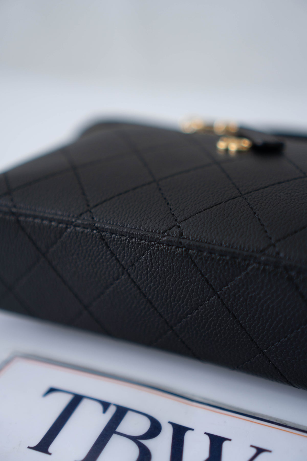 CC Vanity Case with Top Handle Small – Black Caviar Leather with Gold Hardware