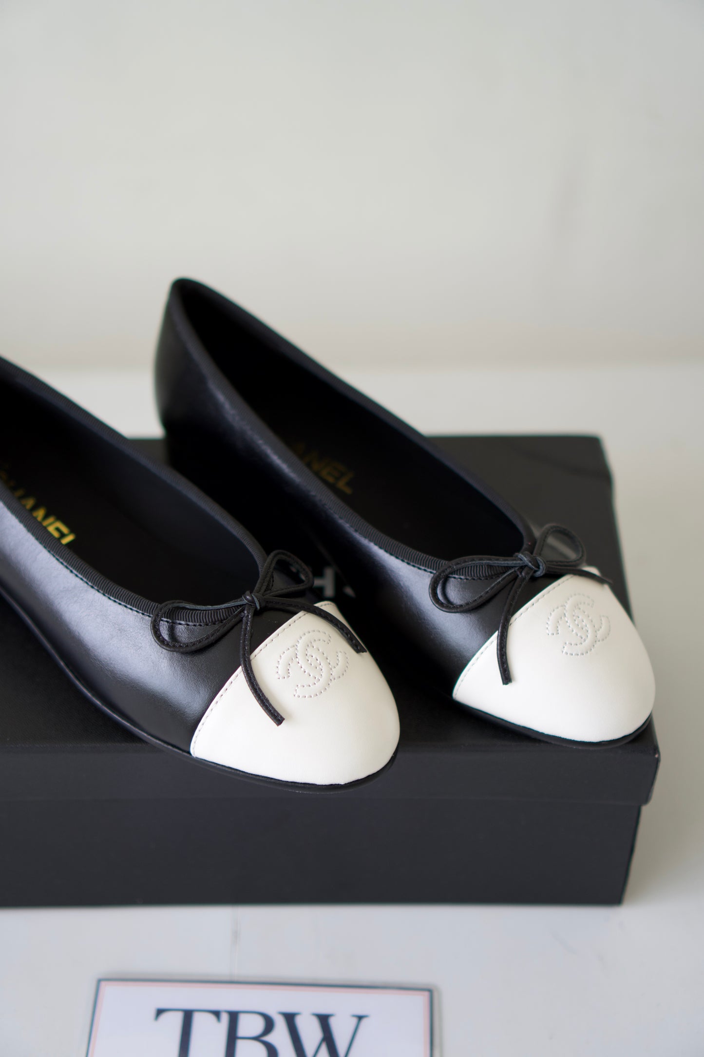 Classic Two-Tone Ballet Flats – Black & White Lambskin