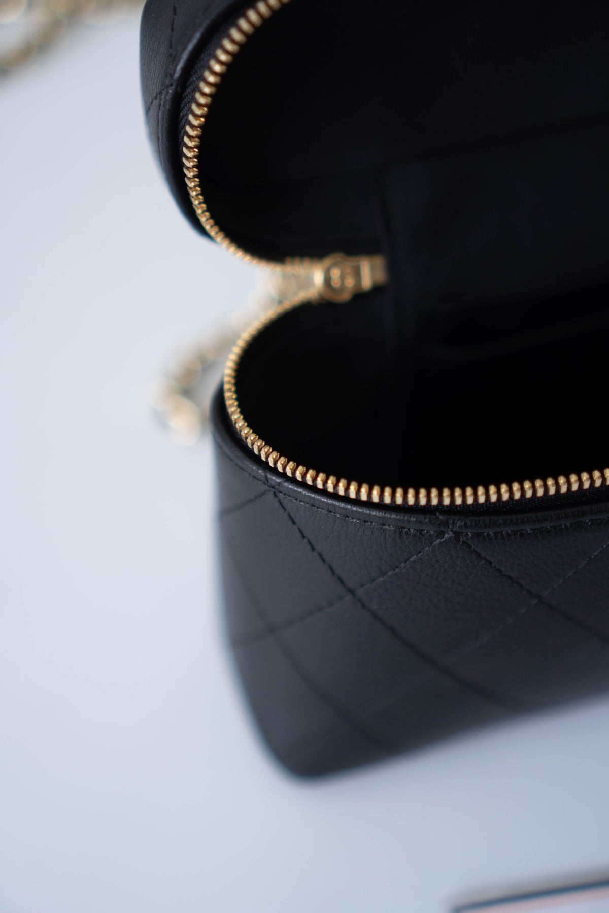 CC Vanity Case with Top Handle Small – Black Caviar Leather with Gold Hardware
