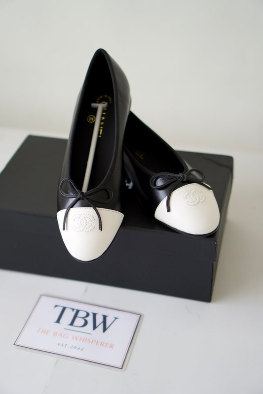 Classic Two-Tone Ballet Flats – Black & White Lambskin