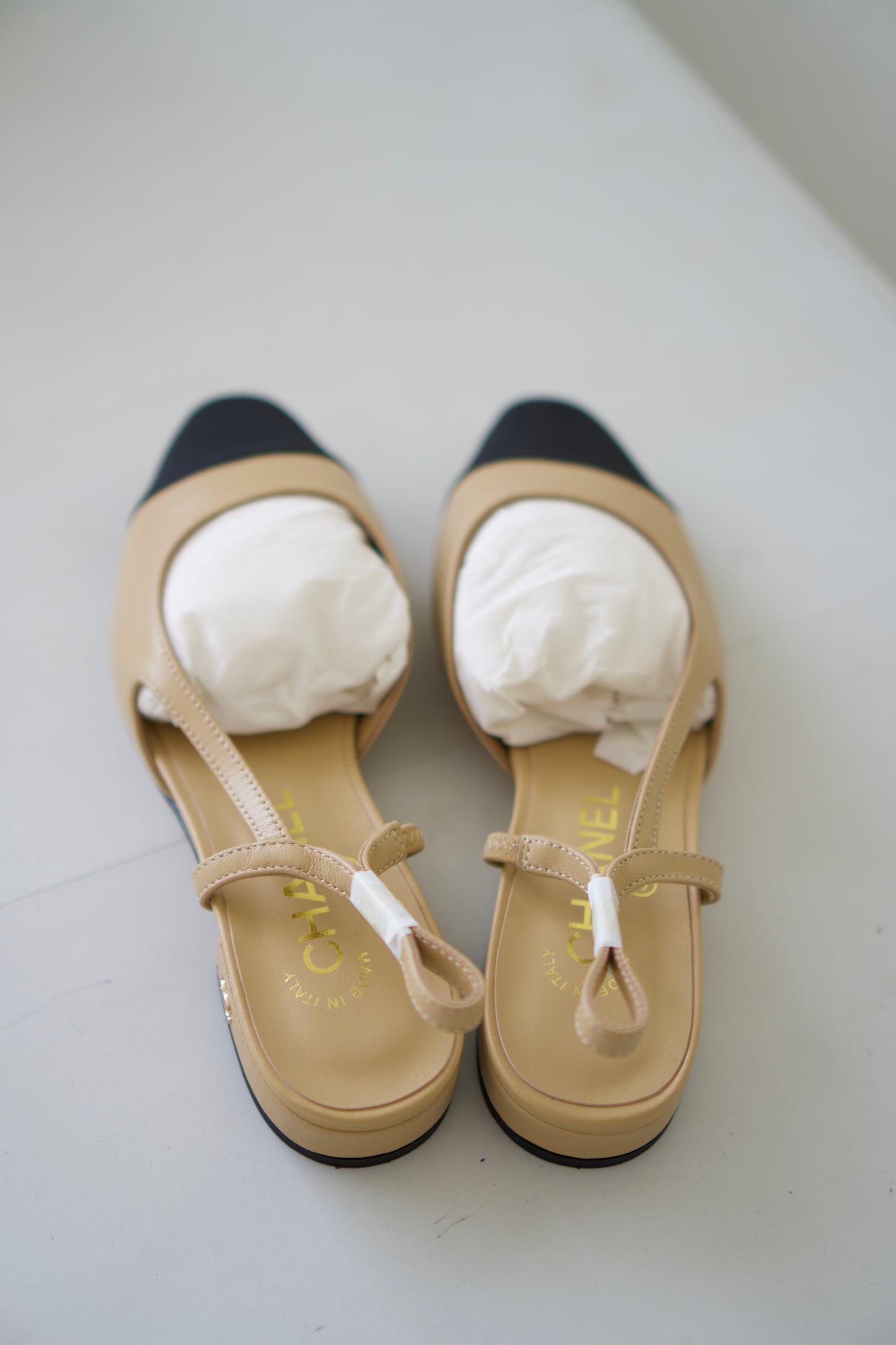Classic Slingback Pumps – Beige & Black