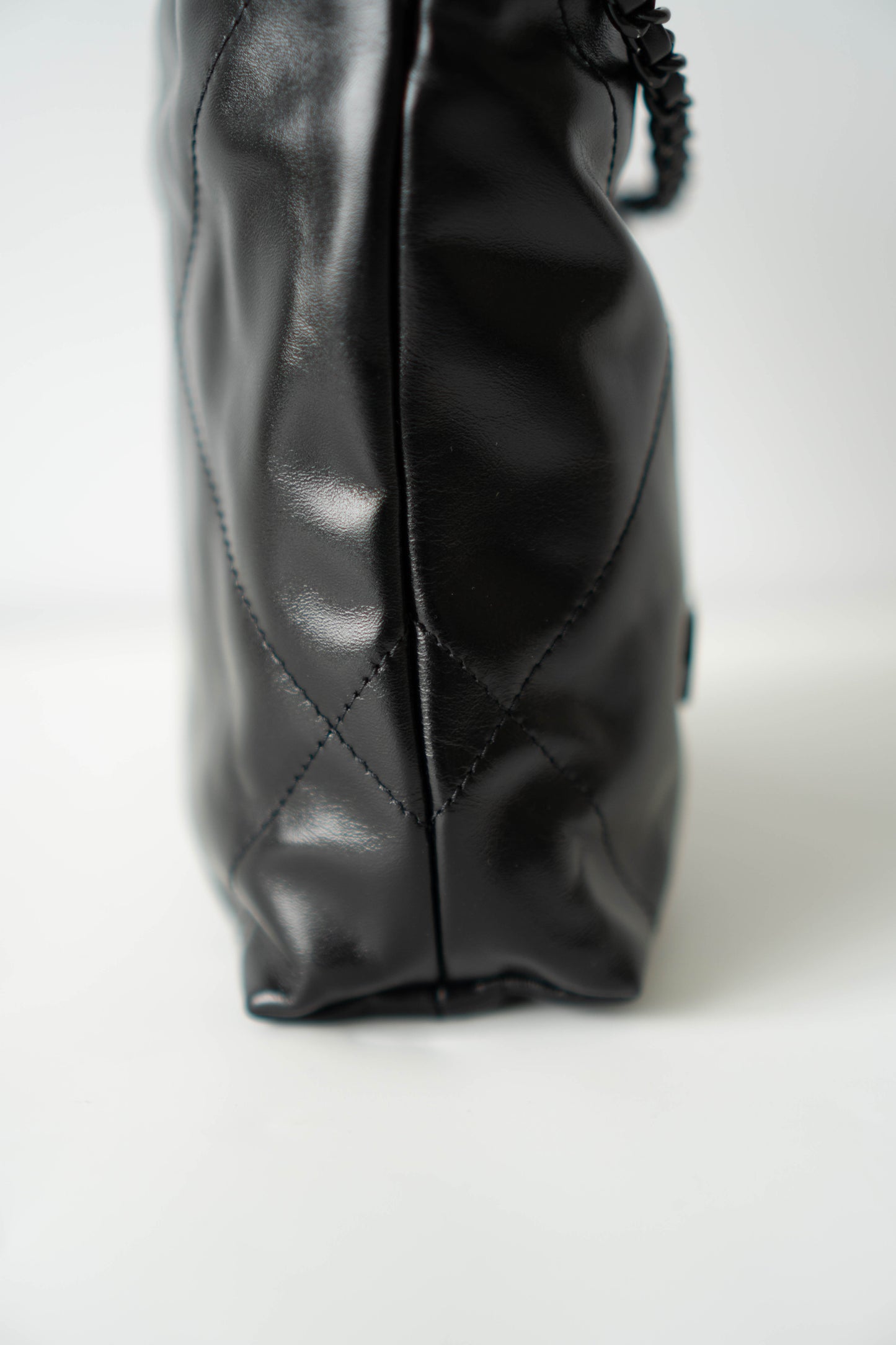 C22 Mini So Black