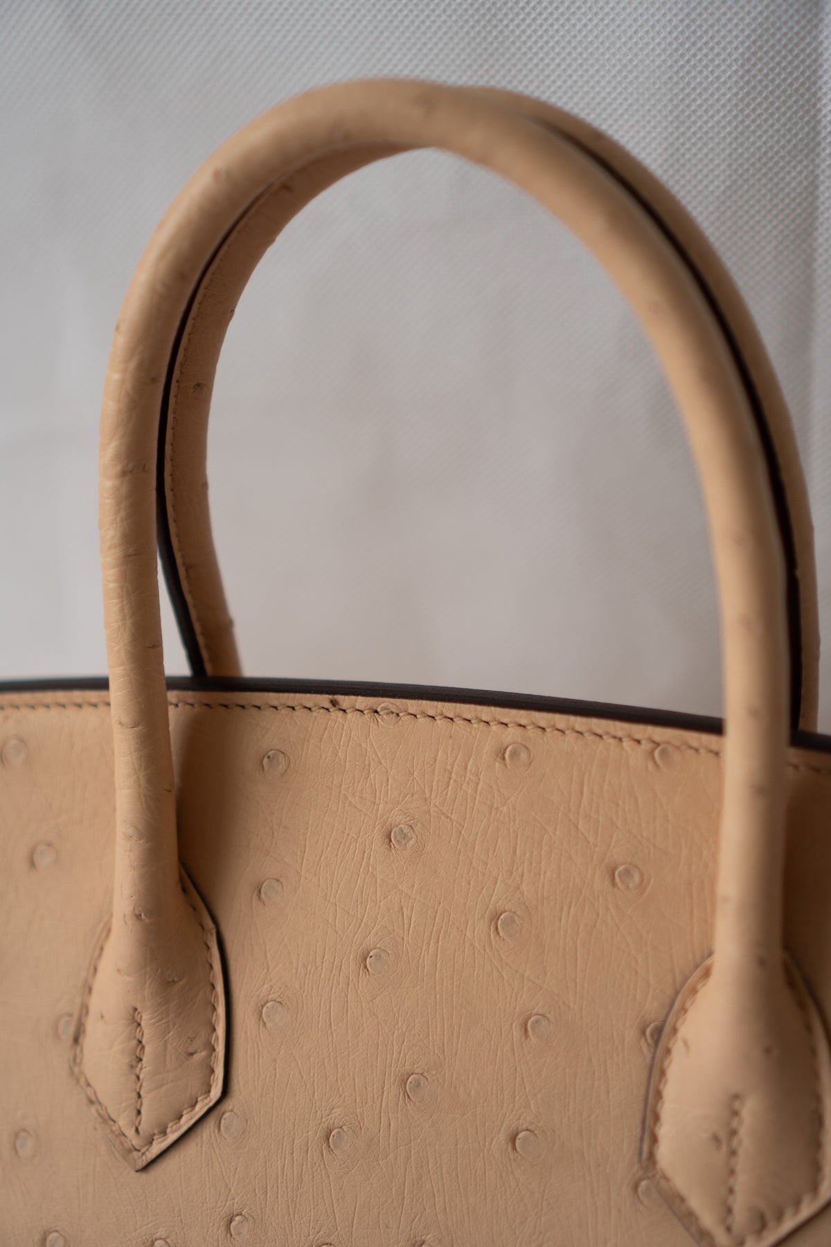 BK 30 – Chai Ostrich with Gold Hardware