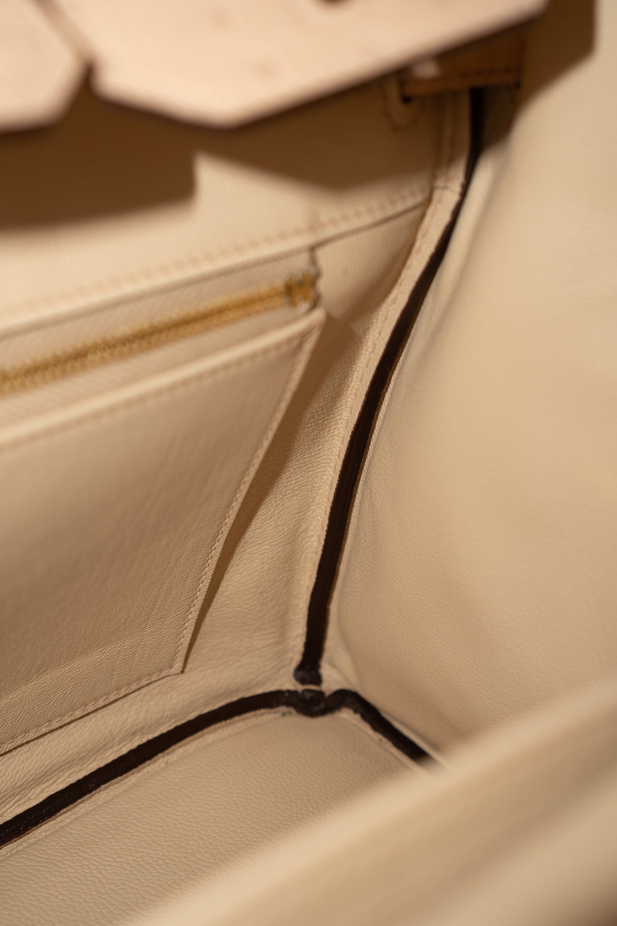 BK 30 – Chai Ostrich with Gold Hardware