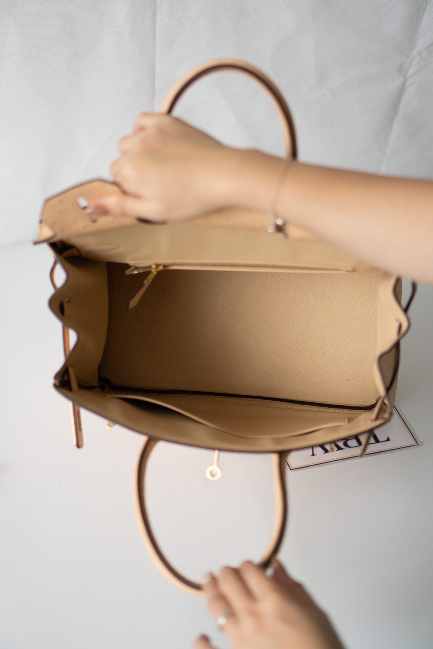 BK 30 – Chai Ostrich with Gold Hardware