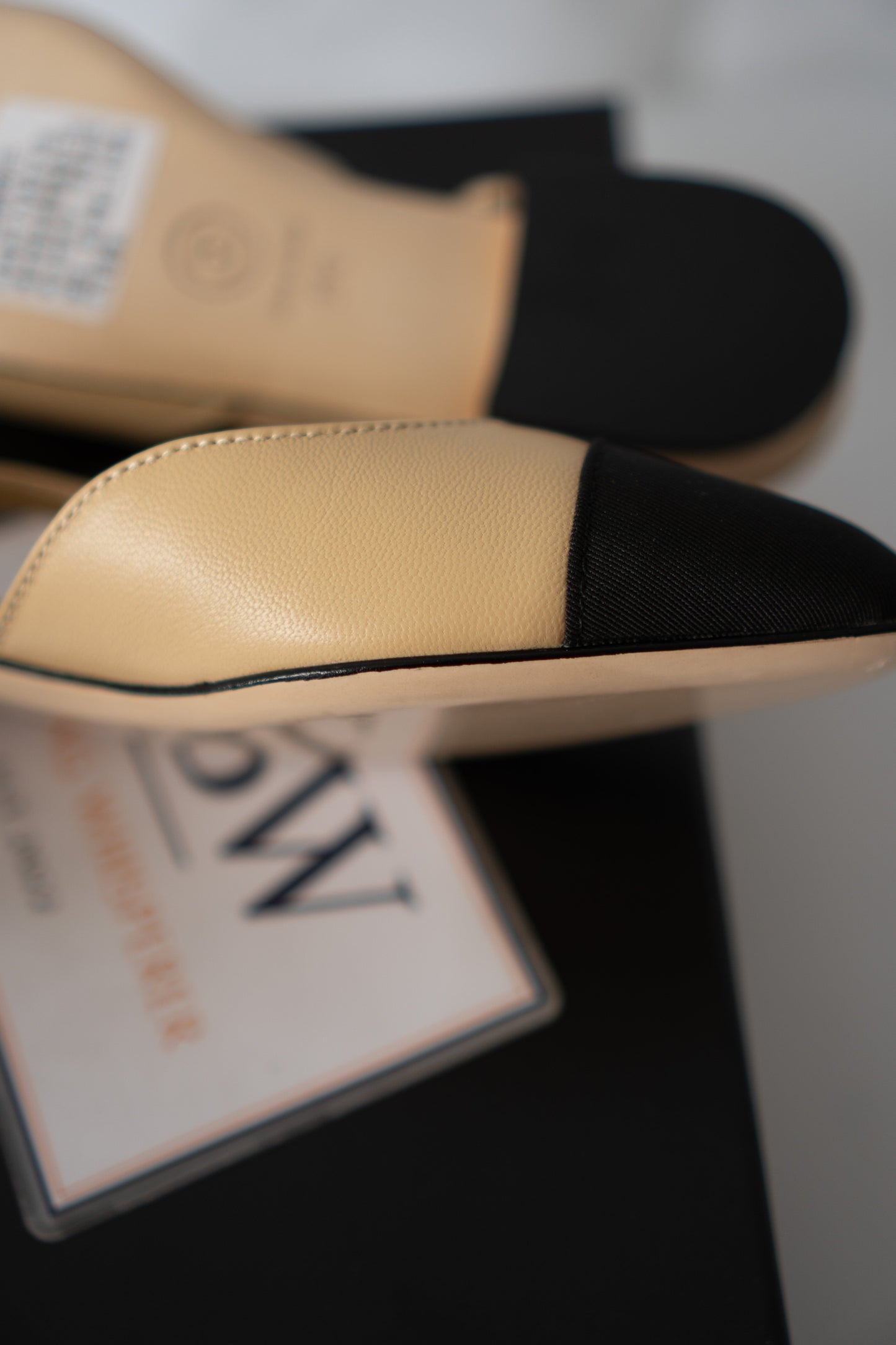 Classic Two-Tone Slingback Flats – Beige Leather with Black Grosgrain Toe