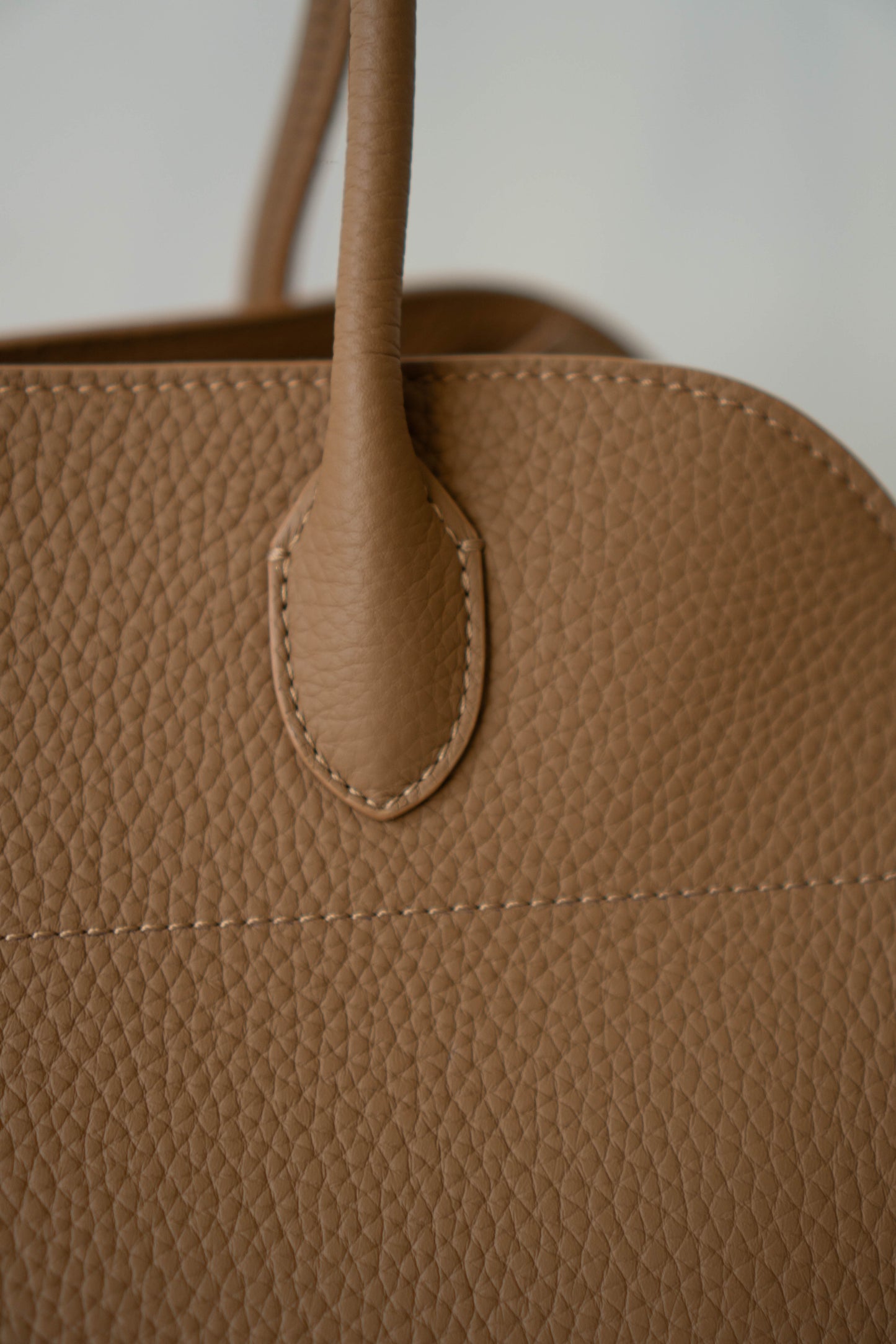 Margaux 12 matte grained calfskin leather in Light Camel