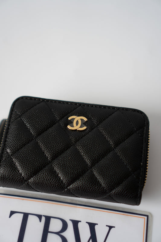 Quilted Zip-Around Card & Coin Wallet – Black Caviar with Gold Hardware