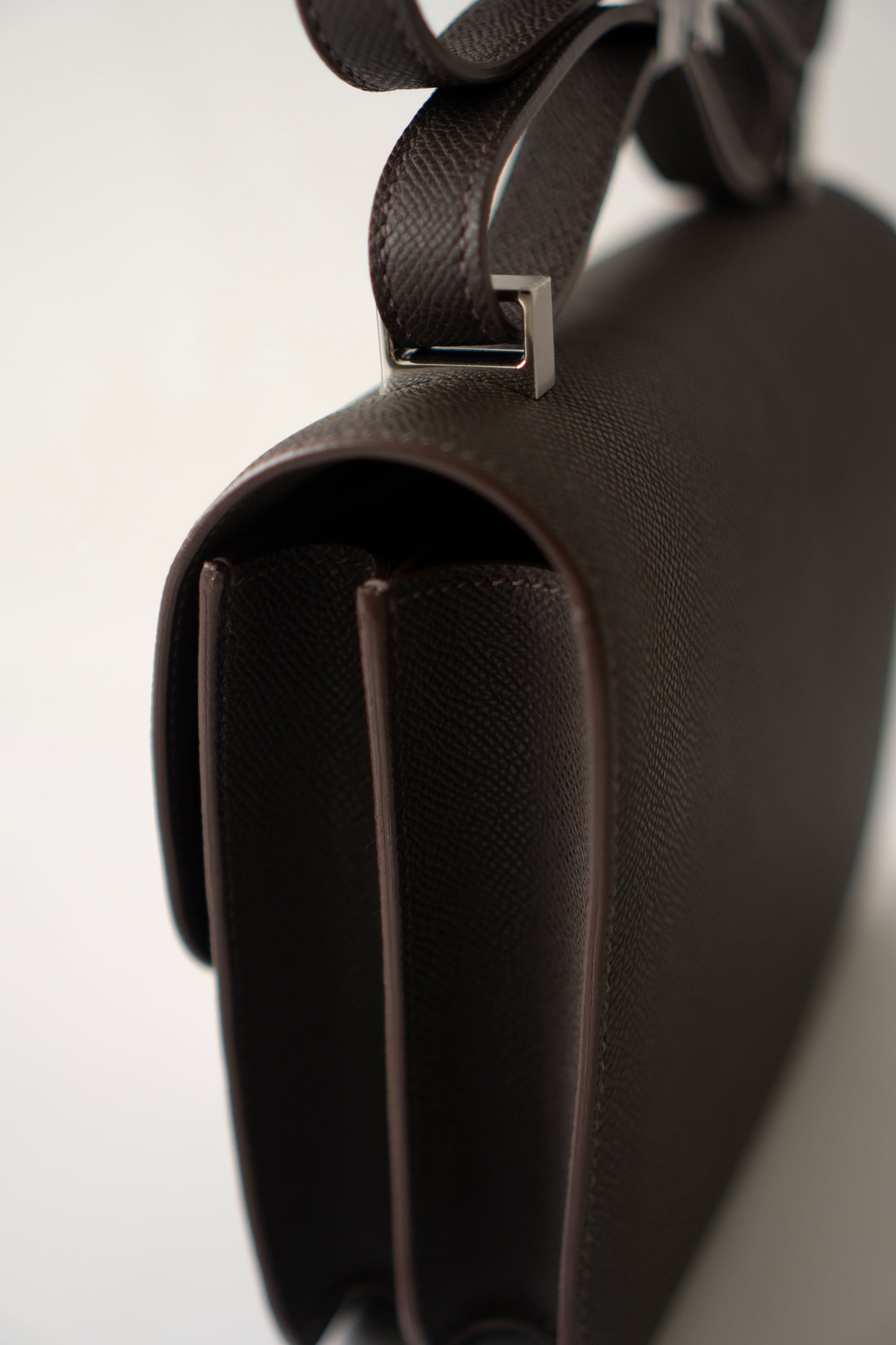 Constanc 23 in Ebene Epsom Leather with Palladium Hardware