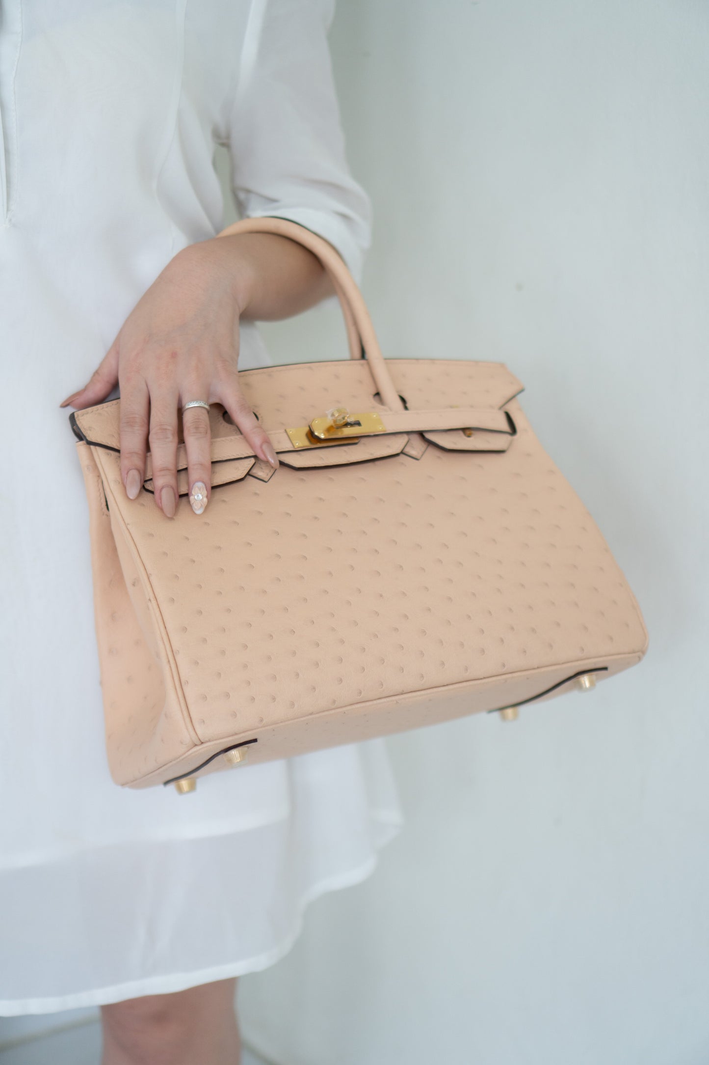 BK 30 – Chai Ostrich with Gold Hardware