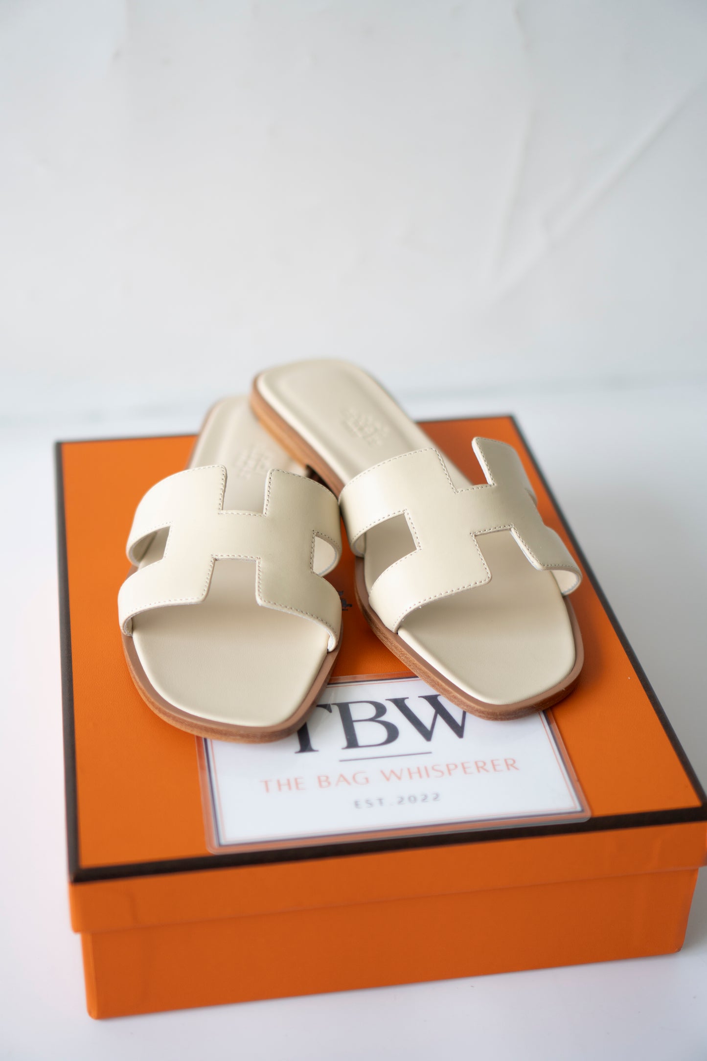 Oran Sandals in Beige Nomade Swift Leather