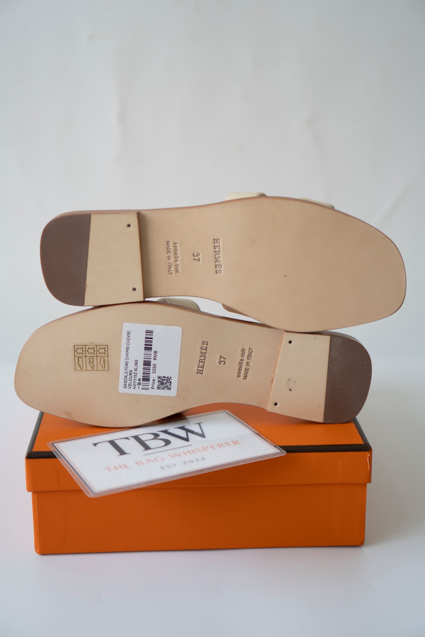 Oran Sandals in Beige Nomade Swift Leather