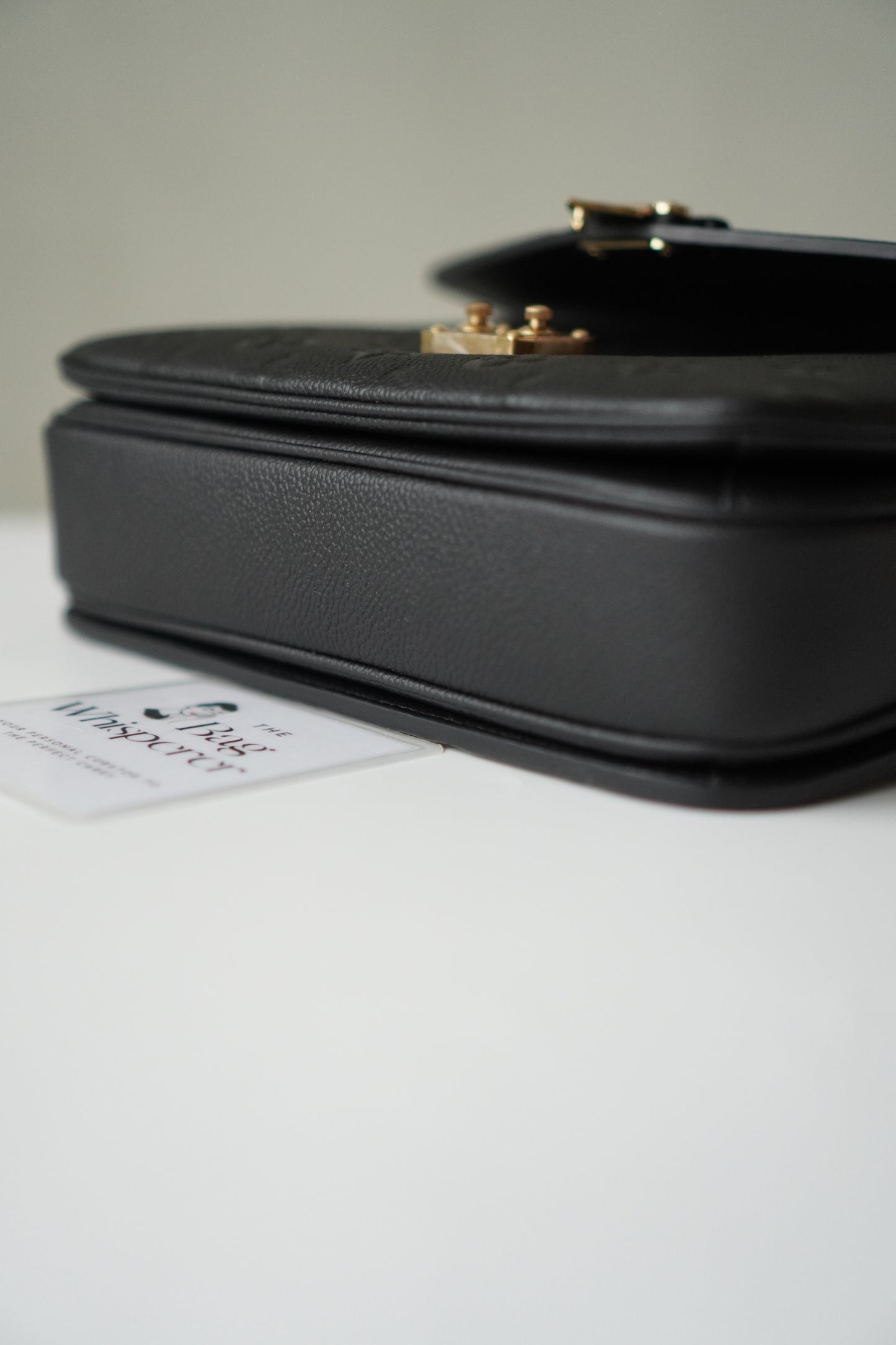 Pochette Metis in Black Empreinte leather