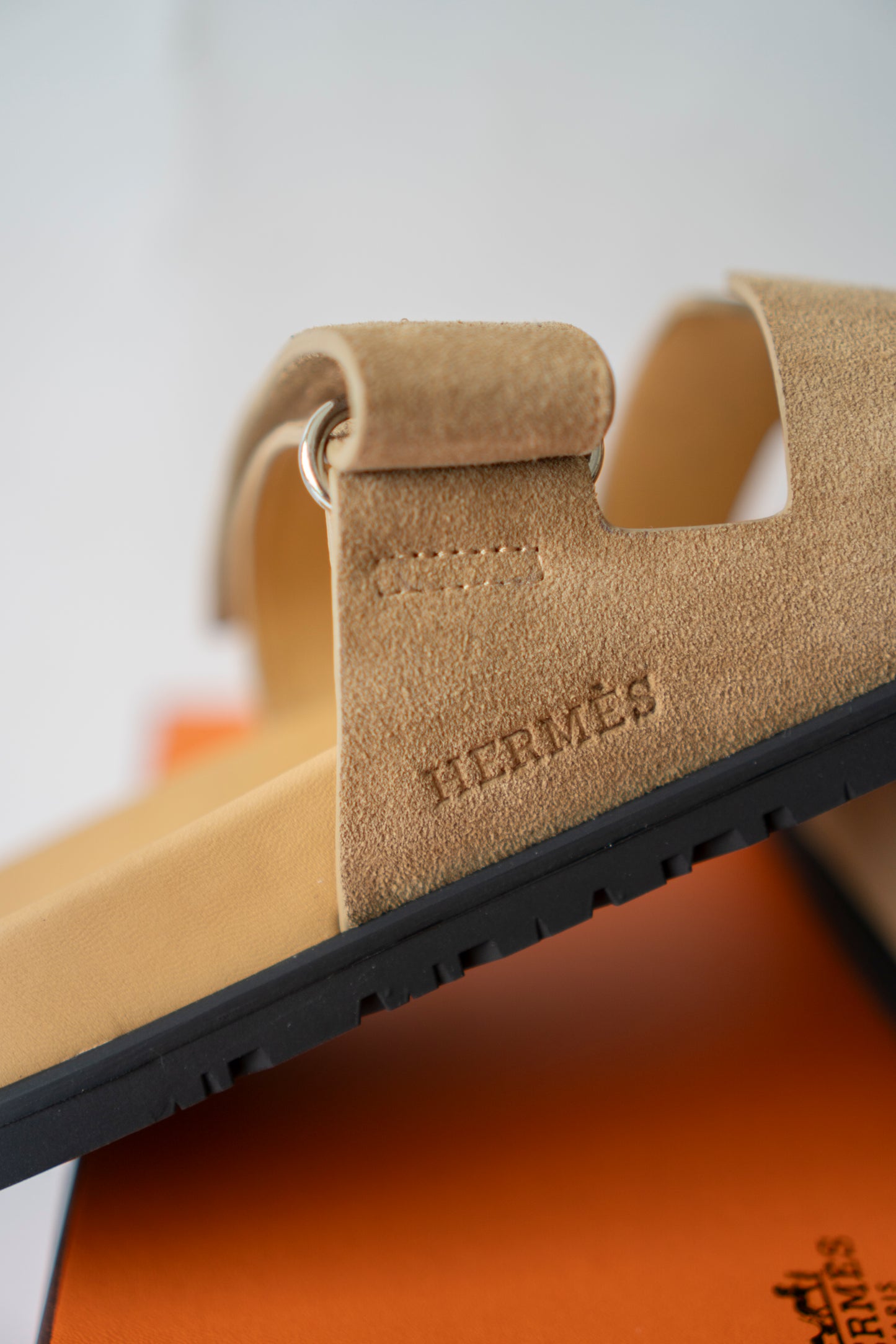 Chypre Sandals in Beige Suede