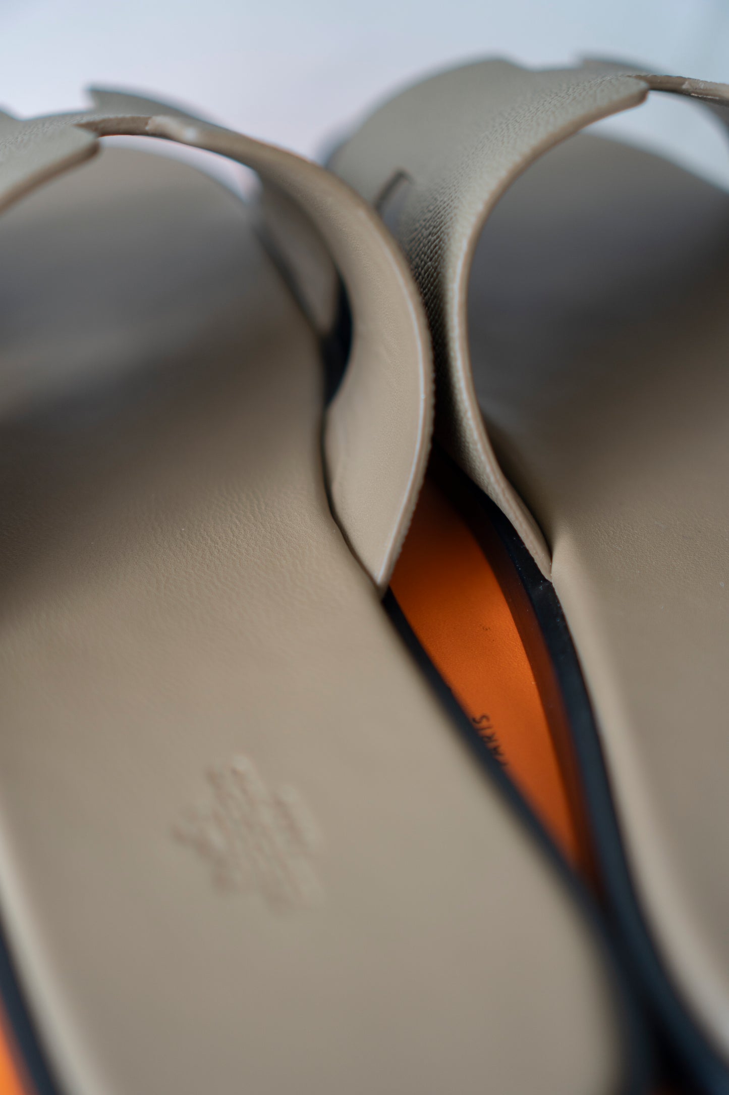 Izmir Sandals in Etoupe Epsom Leather