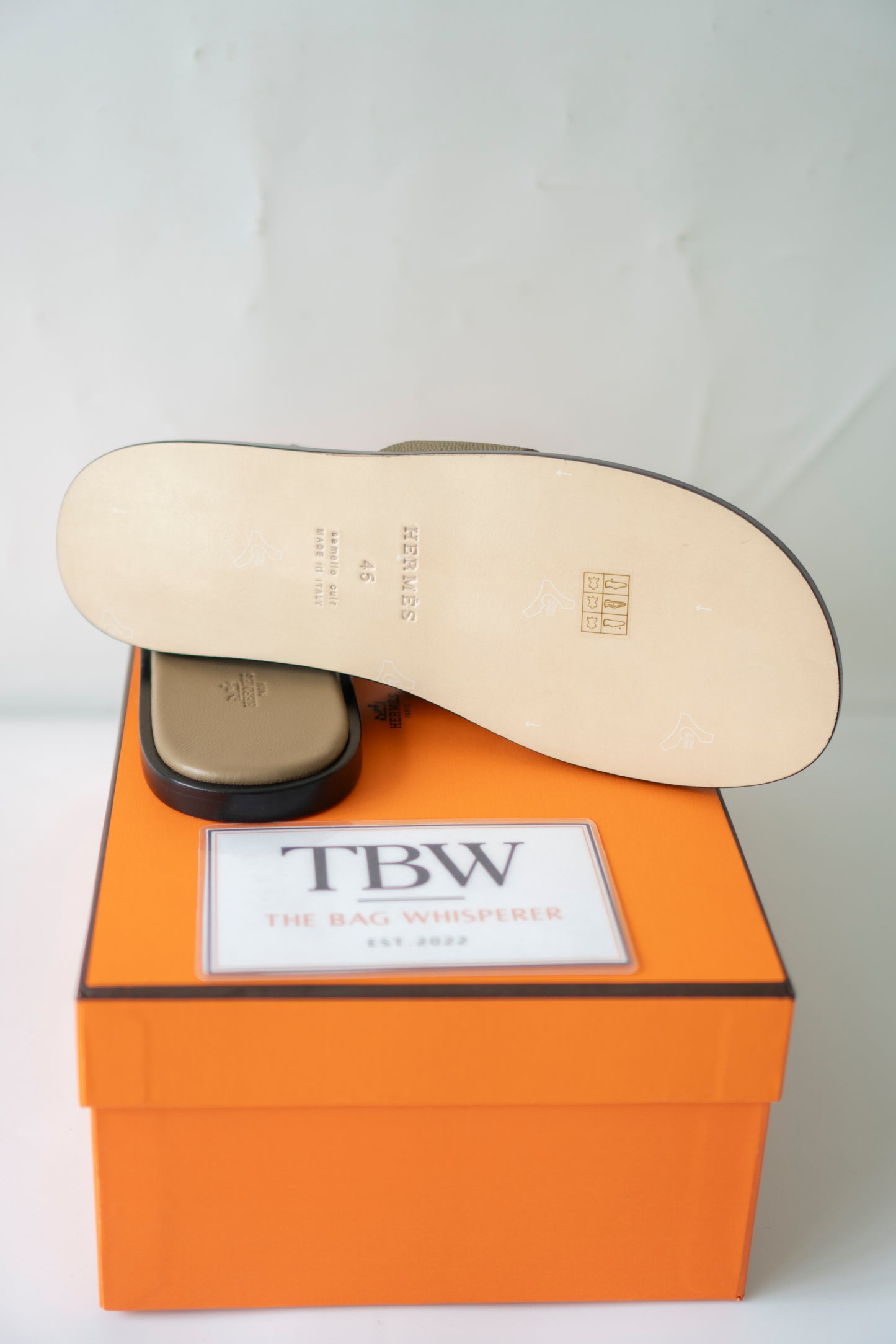 Izmir Sandals in Etoupe Epsom Leather
