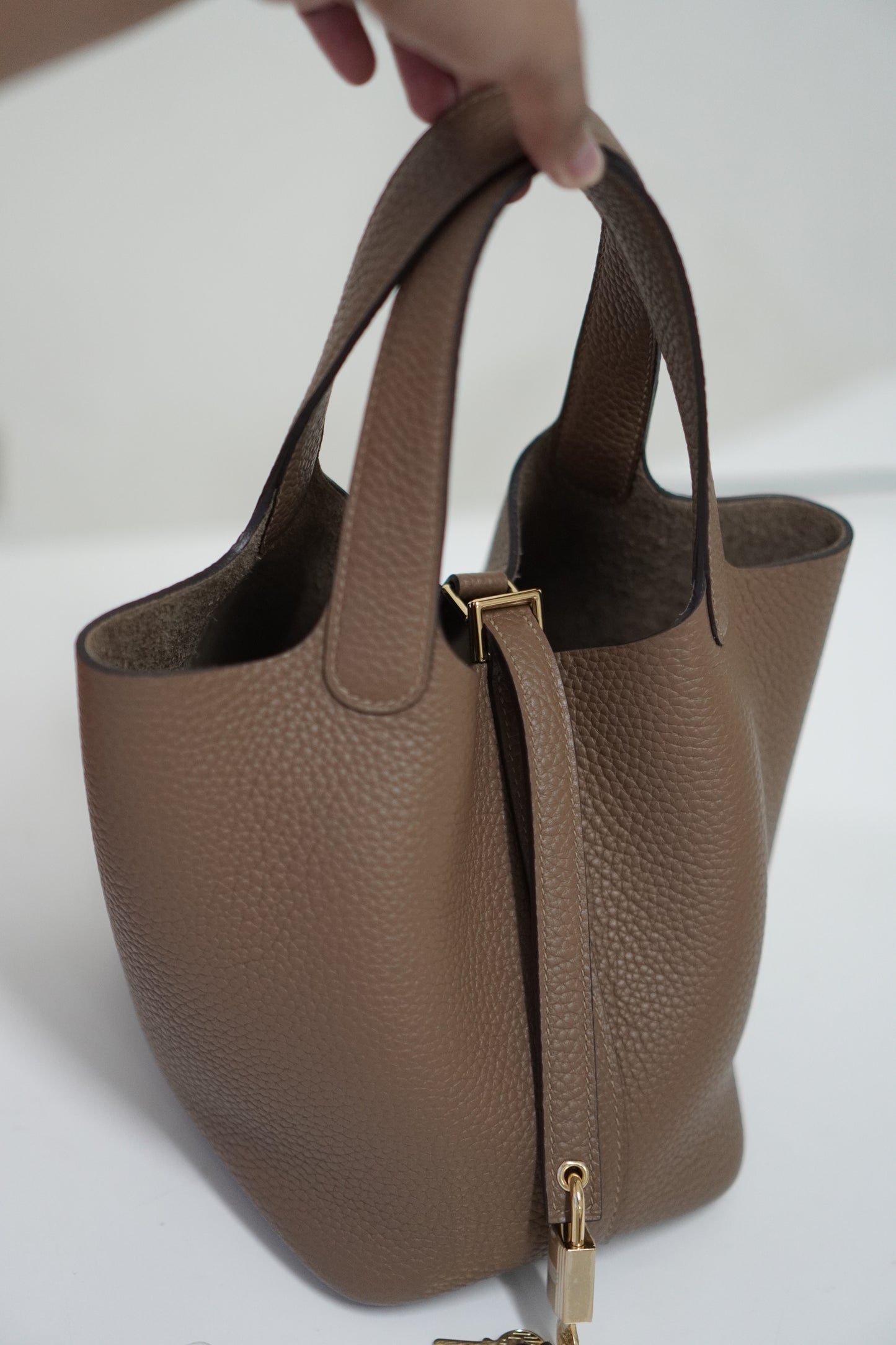 Pico 18 in Beige Marfa
