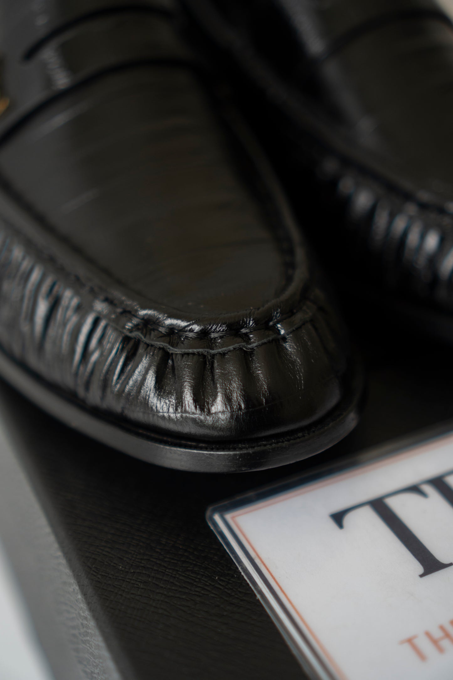 Le Loafer in Black Crinkled Leather