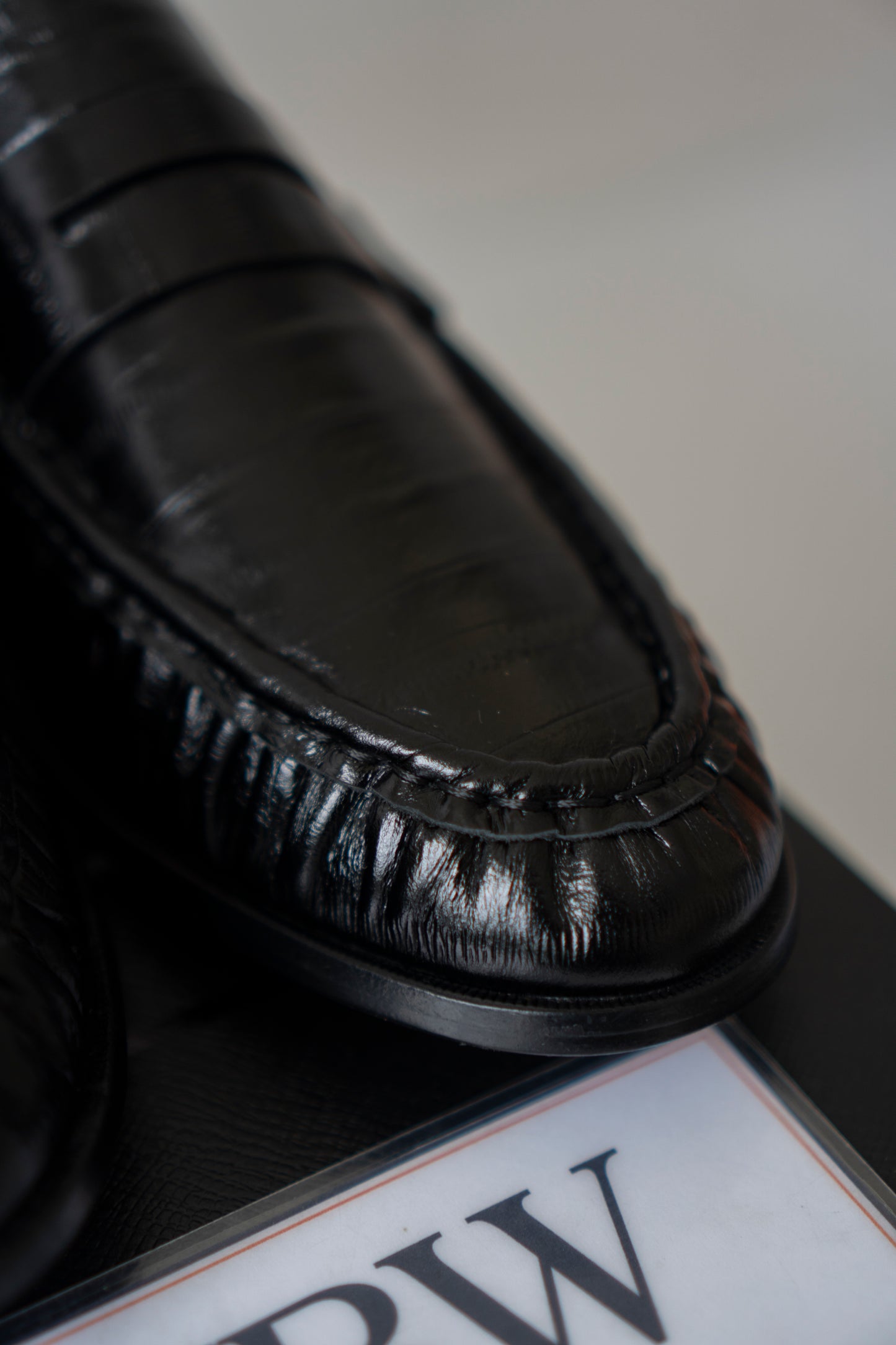 Le Loafer in Black Crinkled Leather