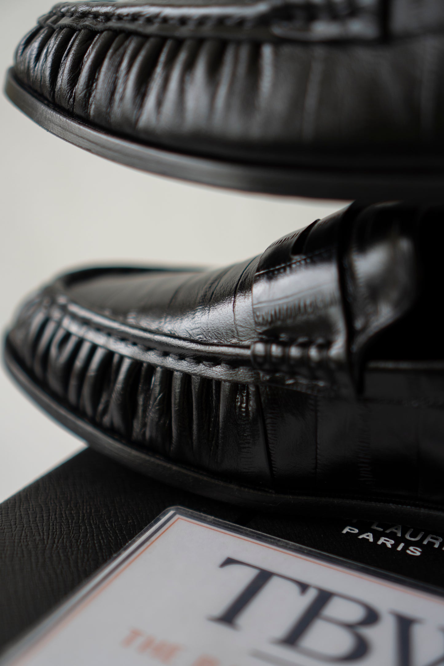 Le Loafer in Black Crinkled Leather