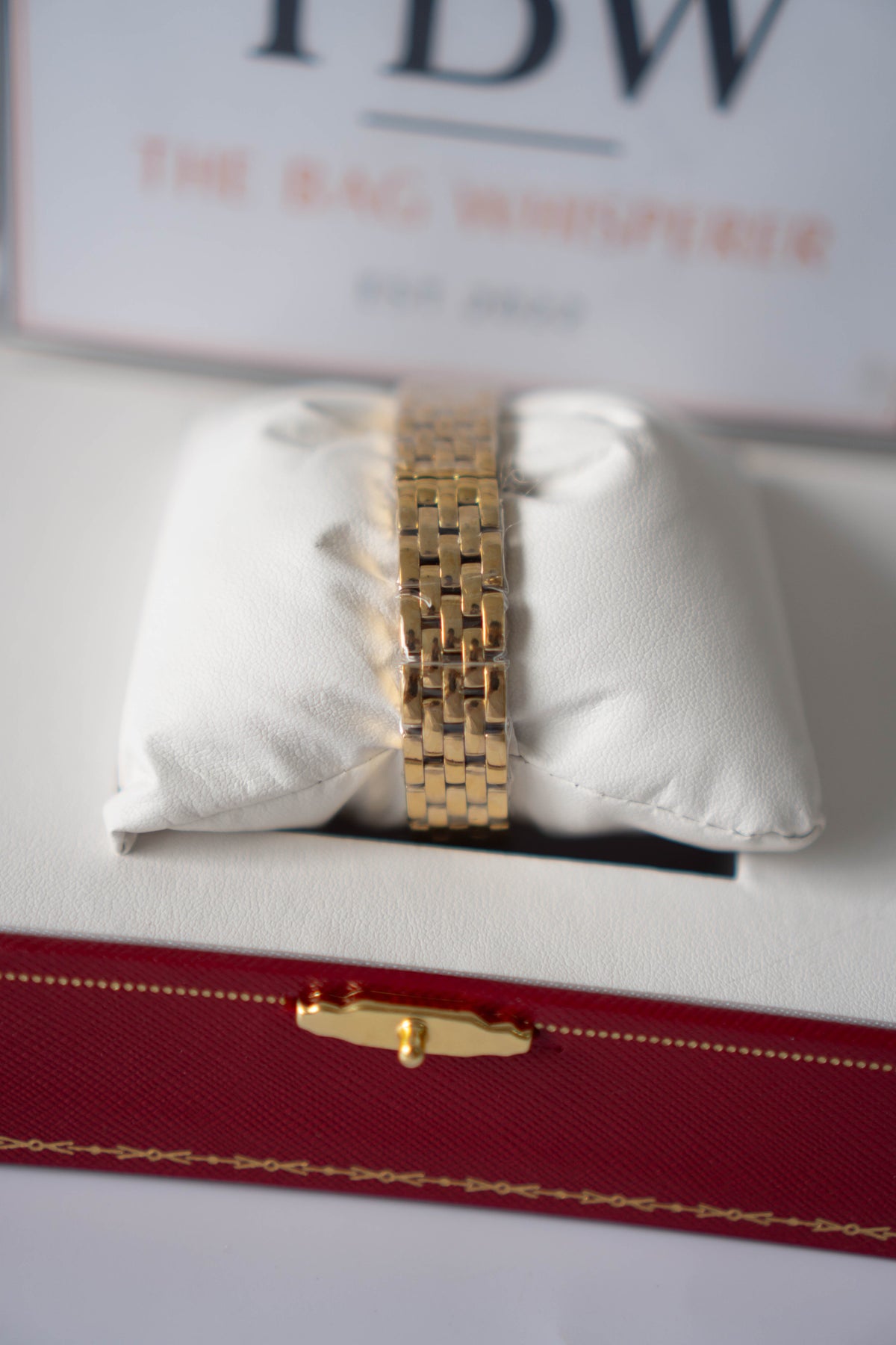 Panthère de Cart Watch – Small Model Yellow Gold with Gem Bezel
